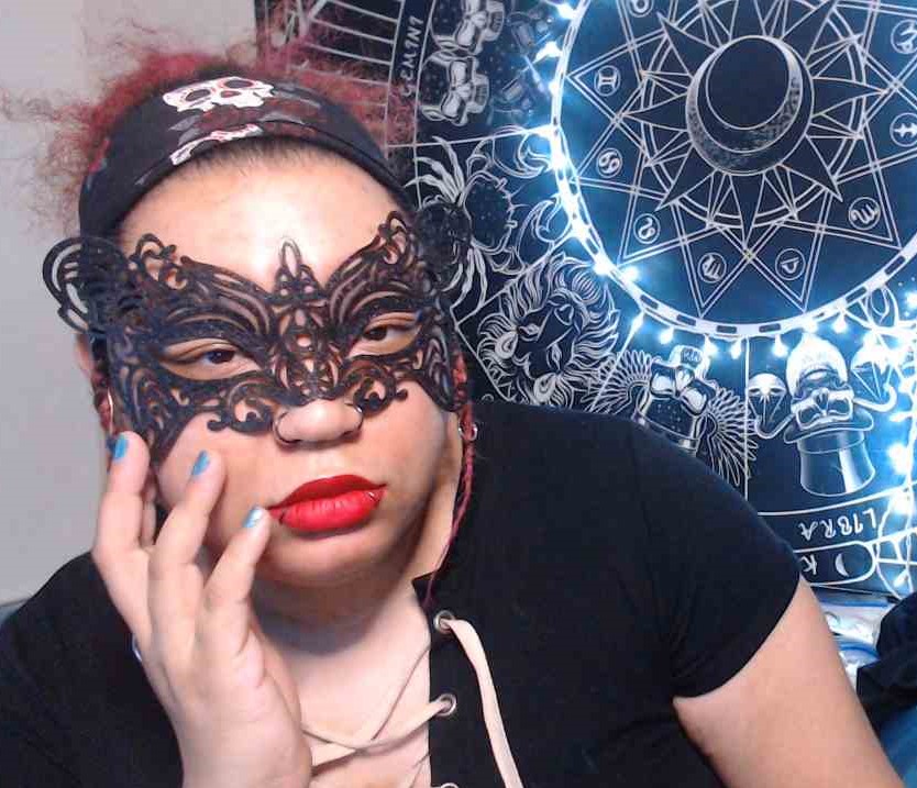 MistressOctavi2's tweet photo. Do you like your gals masked and pierced? 
-https://t.co/Vd193FRZe6
#maskkink #cutegirly #hotgirl #piercings #gothgirl #gothic #contentMaker #streamergirl https://t.co/SwkLFNJ4Pp