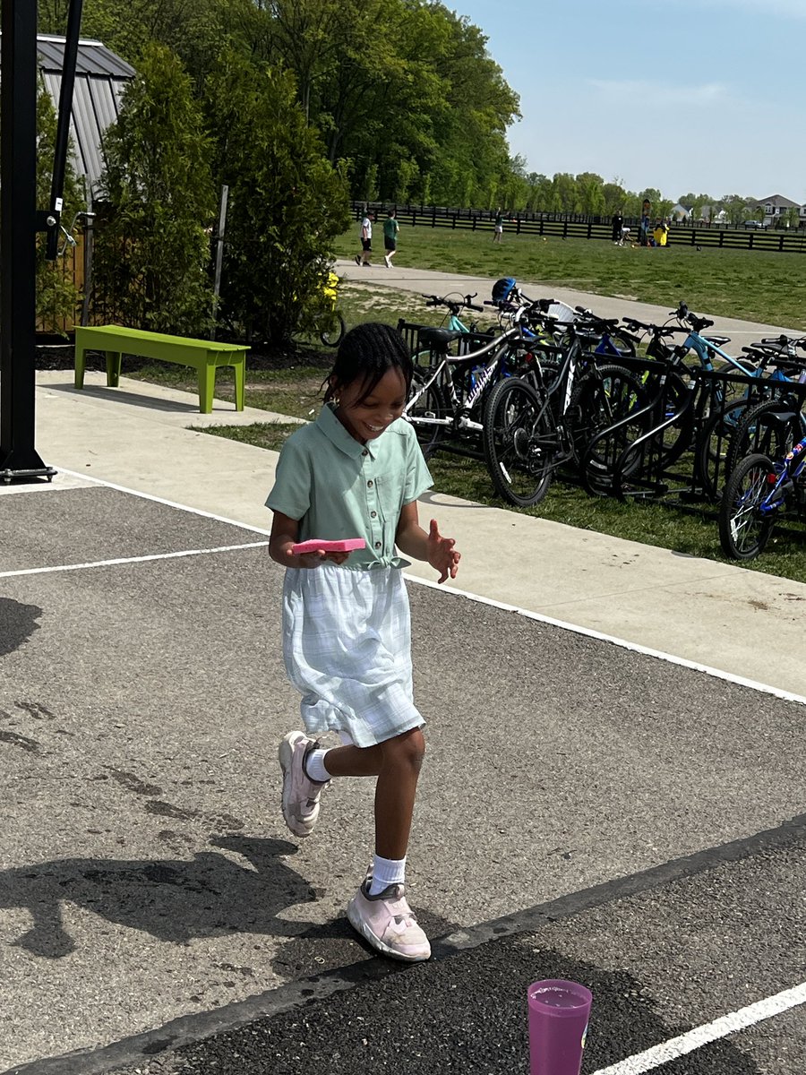 Mrs. Davis tweet media