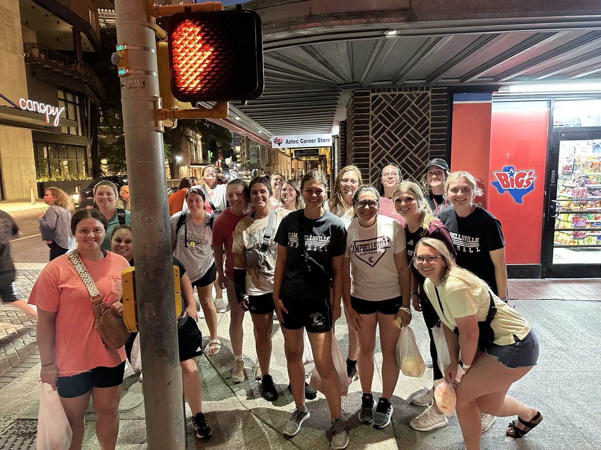 Day 1 - NAIA Opening Round

KY ➡️ TX ✈️ 

#LTS #WeAreCU #Sun⬆️Sun⬇️