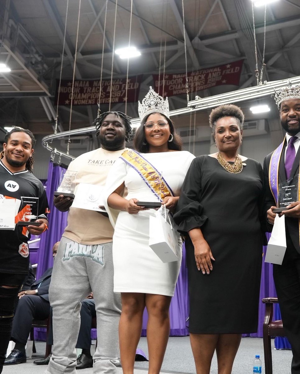 PVAMU's tweet image. Thank you for ALL the participants in the #PVGradSwag contest Congratulations to our winners ; 
1st Place - @alexandria.verde  
2nd Place - @luxurious.mk
3rd - @cheyenneindiia👏🏽💜
#pvamu📣#PV2023