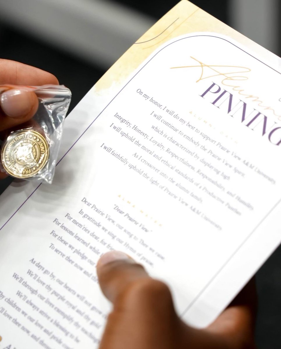 PVAMU's tweet image. Thank you for ALL the participants in the #PVGradSwag contest Congratulations to our winners ; 
1st Place - @alexandria.verde  
2nd Place - @luxurious.mk
3rd - @cheyenneindiia👏🏽💜
#pvamu📣#PV2023