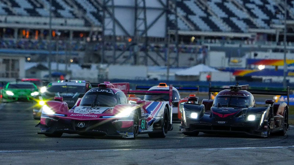 jhoneonboard's tweet photo. IMSA 
EM laguna  seca 
gtp = pilotando Augusto Farfus/Felipe nasr/pipo derani 
onde assistir https://t.co/z04q88r80M caso não funcione desligue
o adblock 😉🤫
sábado= classificação 16h55
domingo = corrida 16h10
#IMSA #lagunaseca #AugustoFarfus #Felipenasr #pipoderani https://t.co/uhdY2i5M0S