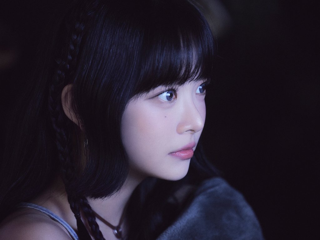 #WeverseMagazine #위버스매거진 #INTERVIEW 

HONG EUNCHAE：“我想在姐姐们伤心的时候和她们一起伤心，姐姐们幸福的时候和她们一起幸福。” (2023.05.12) 

▶️ bit.ly/3nL9Bjm