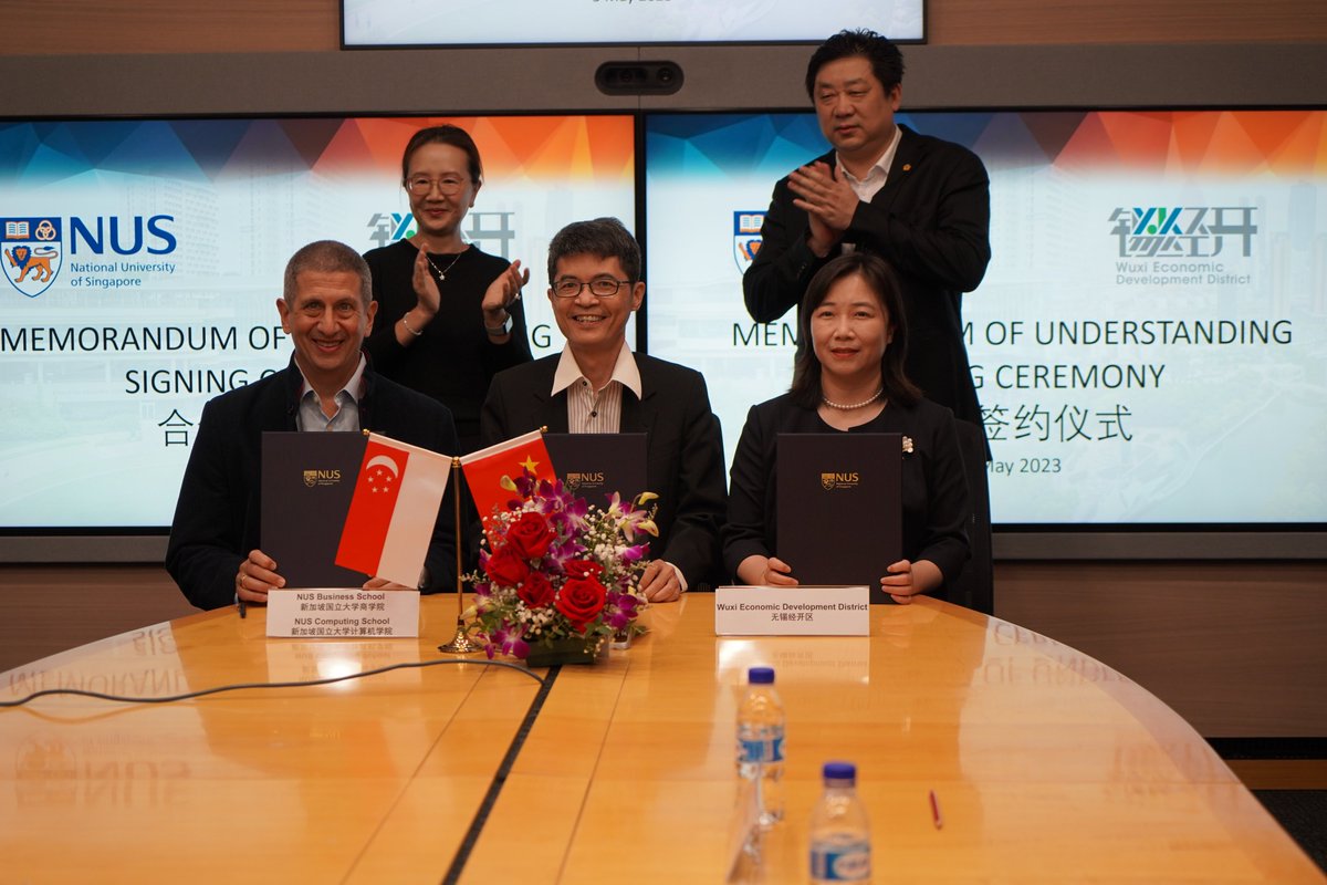 NUSComputing's tweet image. #NUSComputing & @NUSBizSchool 🖥️ have inked a MOU 📝 with Wuxi Economic District 🌐. Excited to foster innovation💡 & talent development 👥 in #BigData, #BusinessAnalytics & #AI! 🤖🤝🏆
#NUSExcellence #collaboration