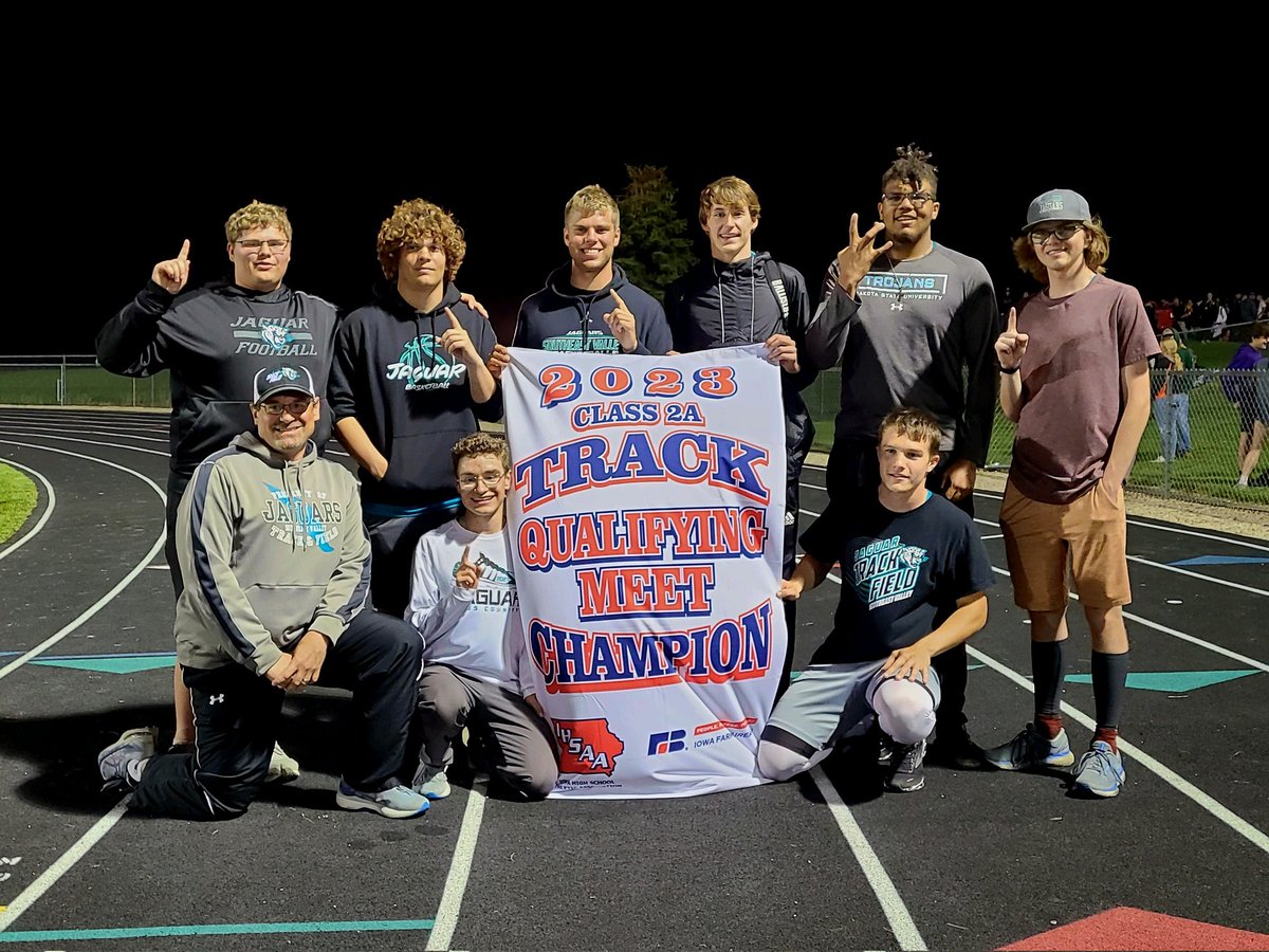 SV_XC_TF's tweet photo. Capped the night winning the state qualifying meet by 2 points to win their second consecutive state qualifying meet! https://t.co/QRsA4qnn2S