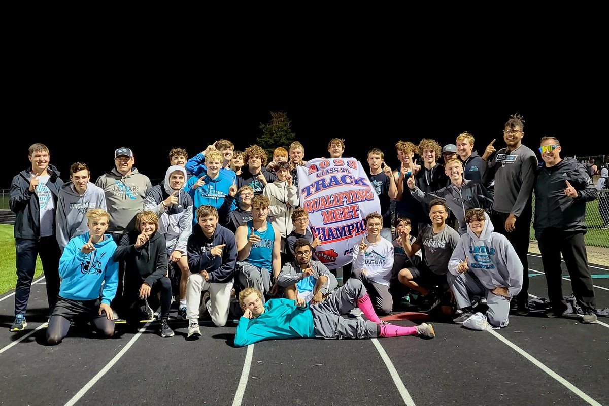 SV_XC_TF's tweet photo. Capped the night winning the state qualifying meet by 2 points to win their second consecutive state qualifying meet! https://t.co/QRsA4qnn2S