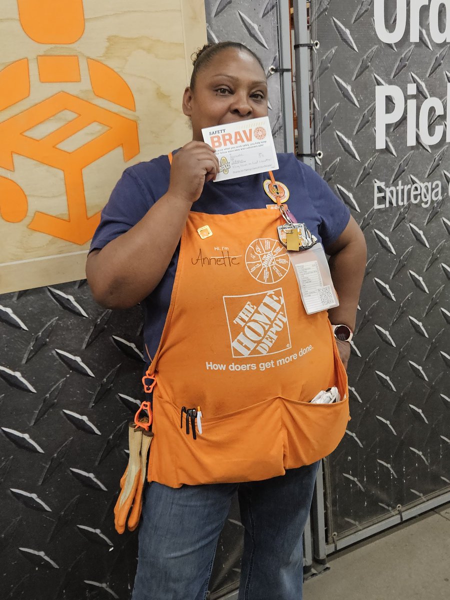 Infocus 3510 (@3510infocus) on Twitter photo Way to go DH <a href="/Annette58360470/">Annette Aguirre</a>! She was spotting using gloves and safely loading customers!!!
#SafetyFirst
#SafetyBravo
#SafetyTakesEveryone Way to go DH <a href="/Annette58360470/">Annette Aguirre</a>! She was spotting using gloves and safely loading customers!!!
#SafetyFirst
#SafetyBravo
#SafetyTakesEveryone