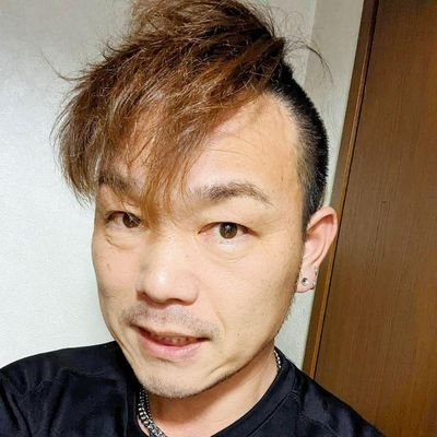 xOgv51L4Ux8MPjY's tweet photo. 綺麗事言わないでどうすんの？

しばちゃん@hisasibagogo
ぉしげパパ@bonta0707
レクターちゃん@1d9o5　
みんなが同じ事言ってる

綺麗事言うと　はいはい・戯れ言等言われがち

でもさ

綺麗事言って人に明るさ・楽しさ・配慮出来るんじゃないのかな？

遣らぬポンコツより遣る善だー㊗
＃人として https://t.co/34Jqt85yWY
