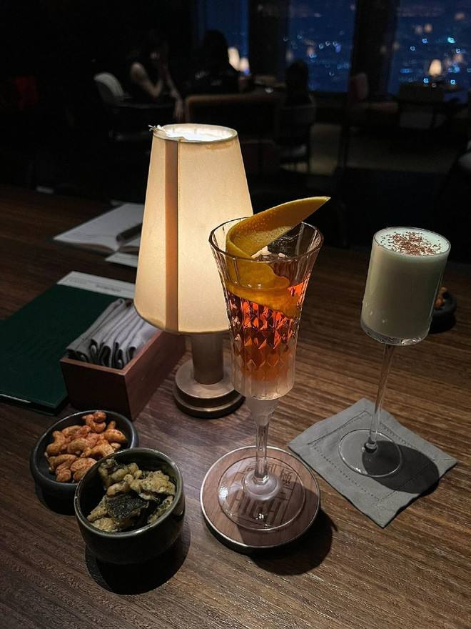 This is the right nightlife