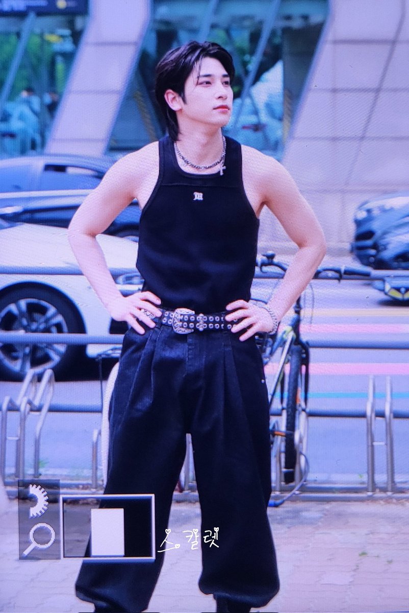 230512 수학여행가면 있다는 그 교관쌤 아니예요? 
#이한결 #한결 #LEEHANGYUL 
#BAE173 #비에이이173