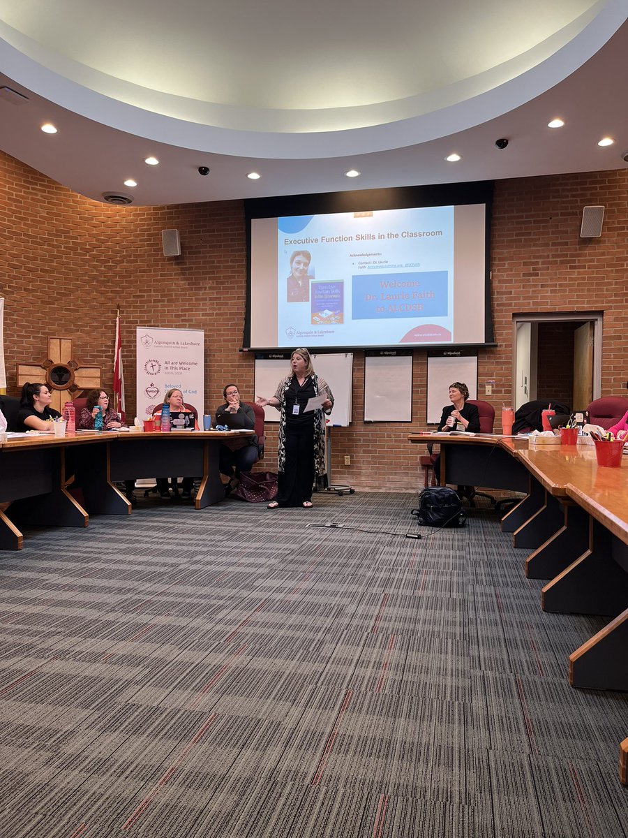 MrsVaudry's tweet photo. Thank you for the wonderful day of consolidation with @LCFaith @kgtn_pinto @alcdsb @alcdsb_abos   What a blessing to spend the day with some amazing educators and administrators. I can’t wait to read your next book. https://t.co/HICubHJCVX