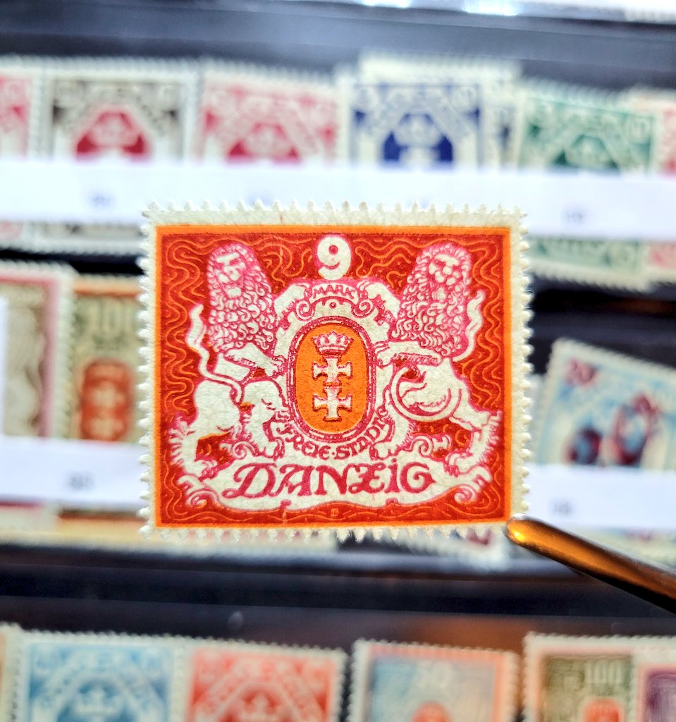 I have a #Danzig presentation to give next month at the local stamp club, so I need to get my shit together. Lots to discuss from League of Nations to hyper-inflation to 1939 post office attack by ze-Germans.

#philatelist #philately #stamps #Danzig #Gdansk