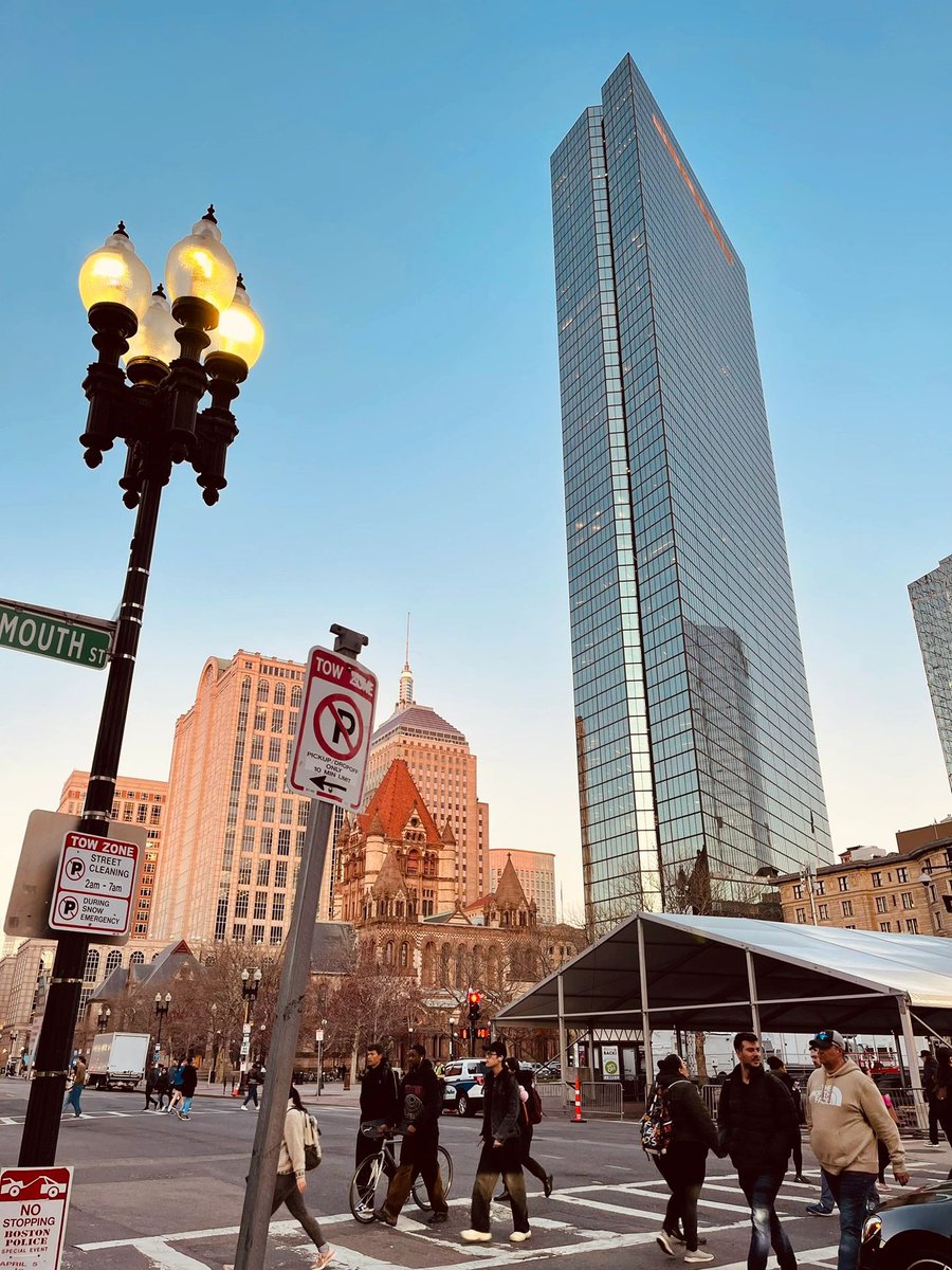 AirJordanTheme's tweet image. Boston in the evening is always mesmerizing