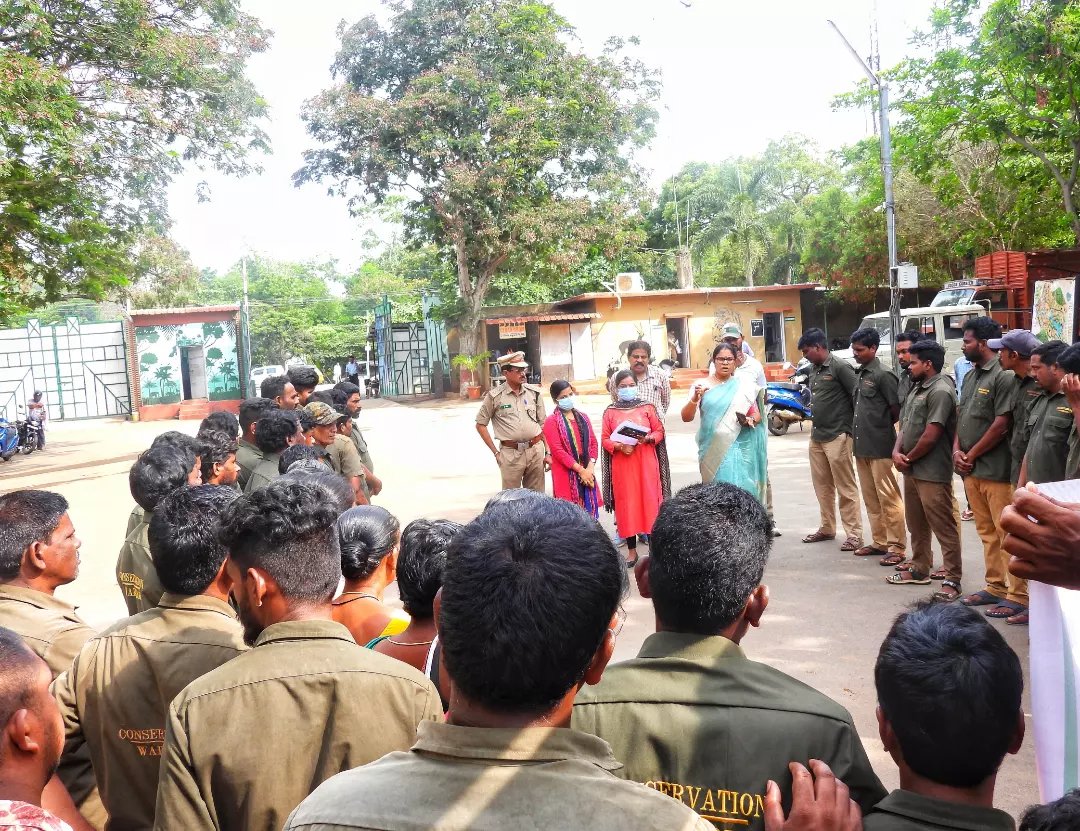 vizagzoo_igzp's tweet image. As part of the esteemed LIFE Mission! 

The Zoo staff members, pledged to adopt LiFE movement in their day -today- life.
Let's everyone pledge to make any possible changes in our daily lifestyle to protect the environment.

#proplanet #proplanetpeople

@CZA_Delhi @moefcc