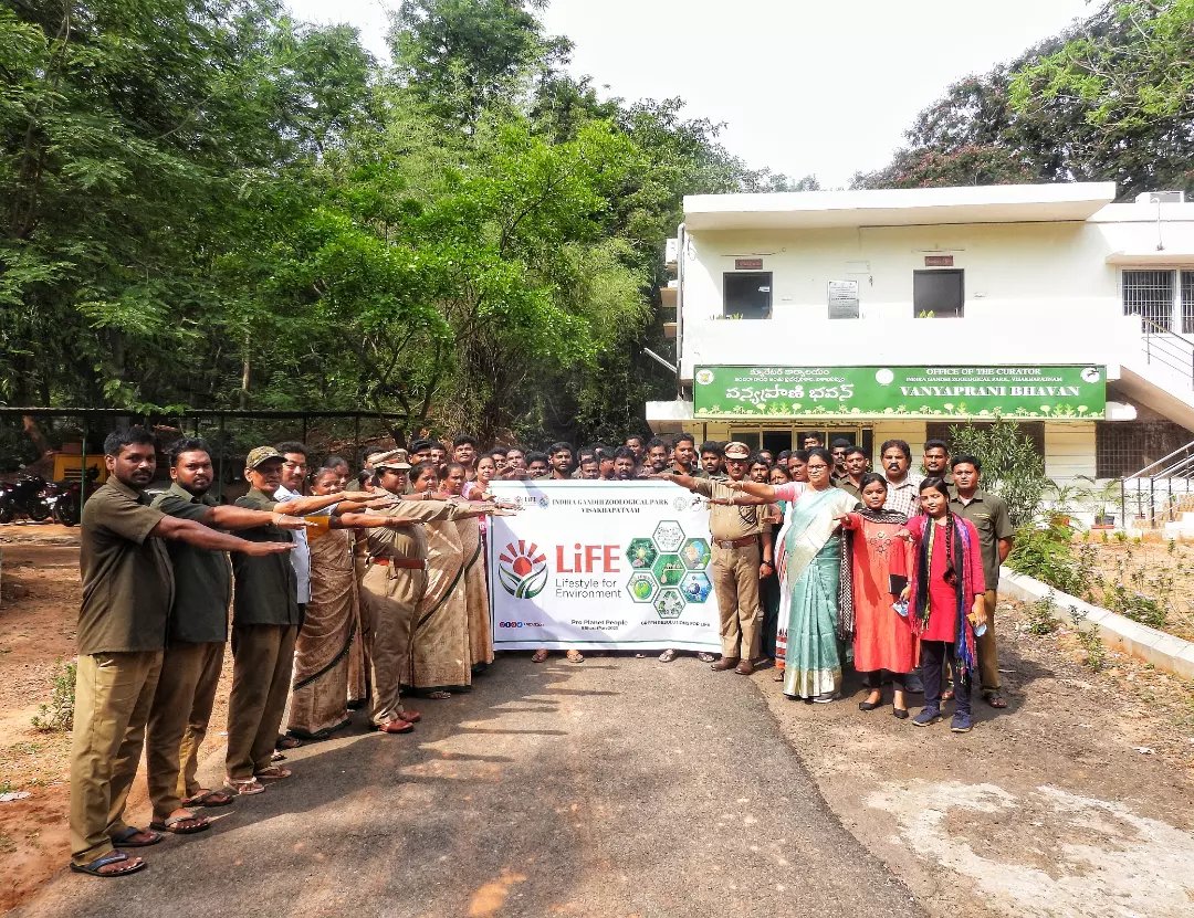 vizagzoo_igzp's tweet image. As part of the esteemed LIFE Mission! 

The Zoo staff members, pledged to adopt LiFE movement in their day -today- life.
Let's everyone pledge to make any possible changes in our daily lifestyle to protect the environment.

#proplanet #proplanetpeople

@CZA_Delhi @moefcc