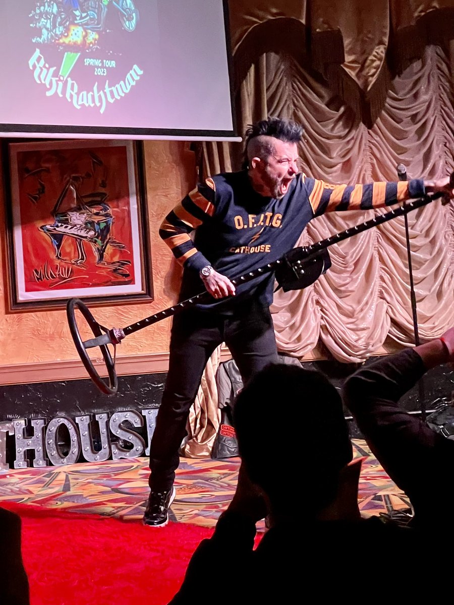 Had a blast listening to @RikiRachtman tell stories for 3 hours at the @ArcadaTheatre’s Club Arcada Speakeasy! His touching rendition of the epic ballad, Shake Cheese, had everyone in tears. Probably. If you get a chance to see #ofitg, DO IT!