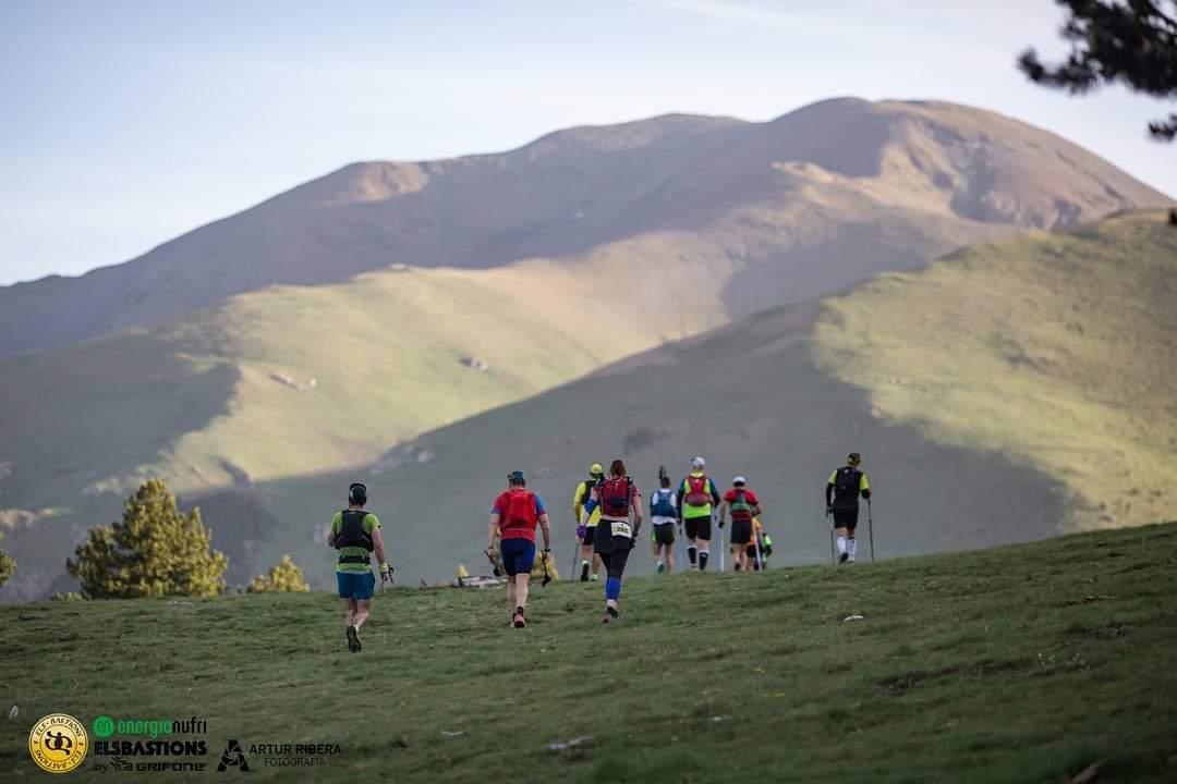 Els Bastions 2023: LA PRÈVIA

La cursa per excel•lència de la <a href="/vallderibes/">Vall de Ribes</a> patirà modificacions en el seu traçat, on s'evitarà els trams més enlairats per la previsió de mal temps, però mantindrà l'essència de sempre

➕INFO➡️ bit.ly/3BhmPqX