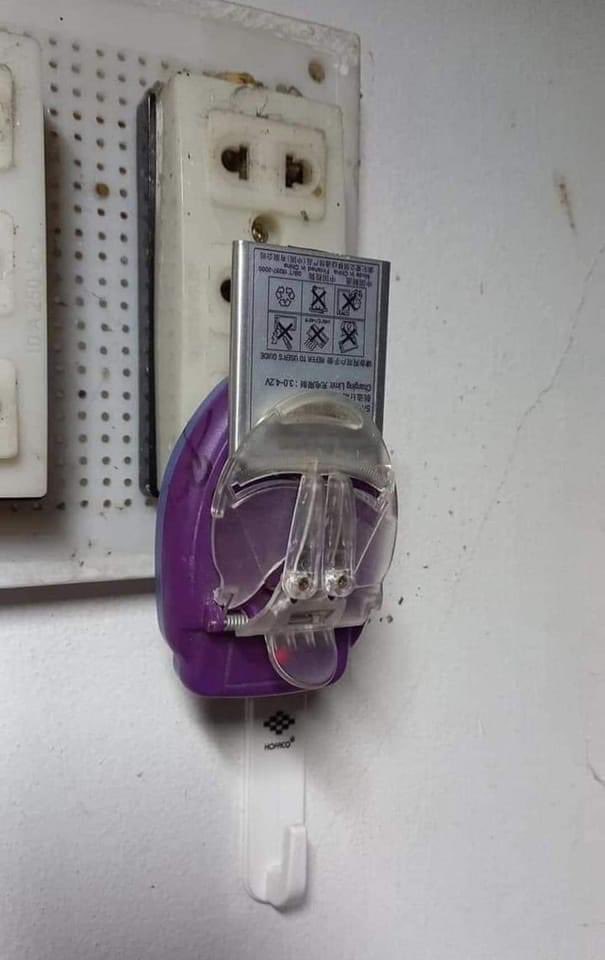 De verdad que la gente de hoy en día no valora cargar el celular sin problemas.