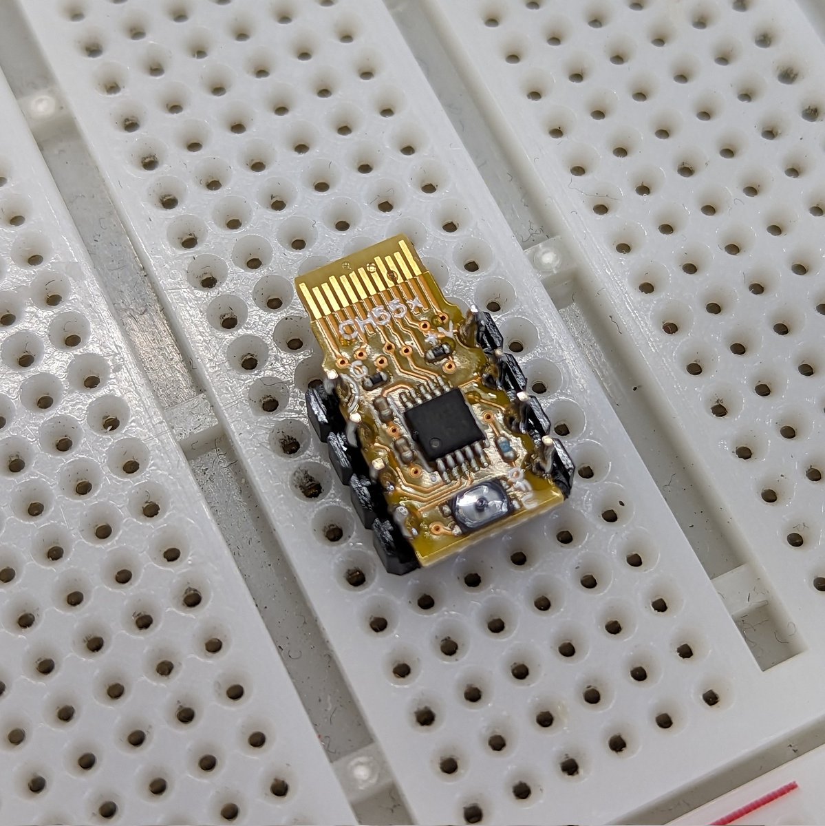 suzan_works's tweet photo. CH552Eでどうでしょう、USB-Cそのままぶっ刺さるカッコよさ
#CH55xでどうでしょう
#CH55xduino
#Arduino https://t.co/VPesSrDlz6