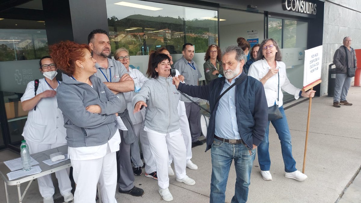 galizaCIG's tweet photo. ‼️Folga indefinida na cociña dos hospitais vigueses polo mantemento do emprego

👉🏻O paro convocado polo comité de empresa dará comezo o xoves 18 de maio

ℹ️ https://t.co/bZyjAyECHY

#Vigo #servizodecociña #sanidade #arcasa #sergas @CIGVigo https://t.co/PEpMbWDsrw