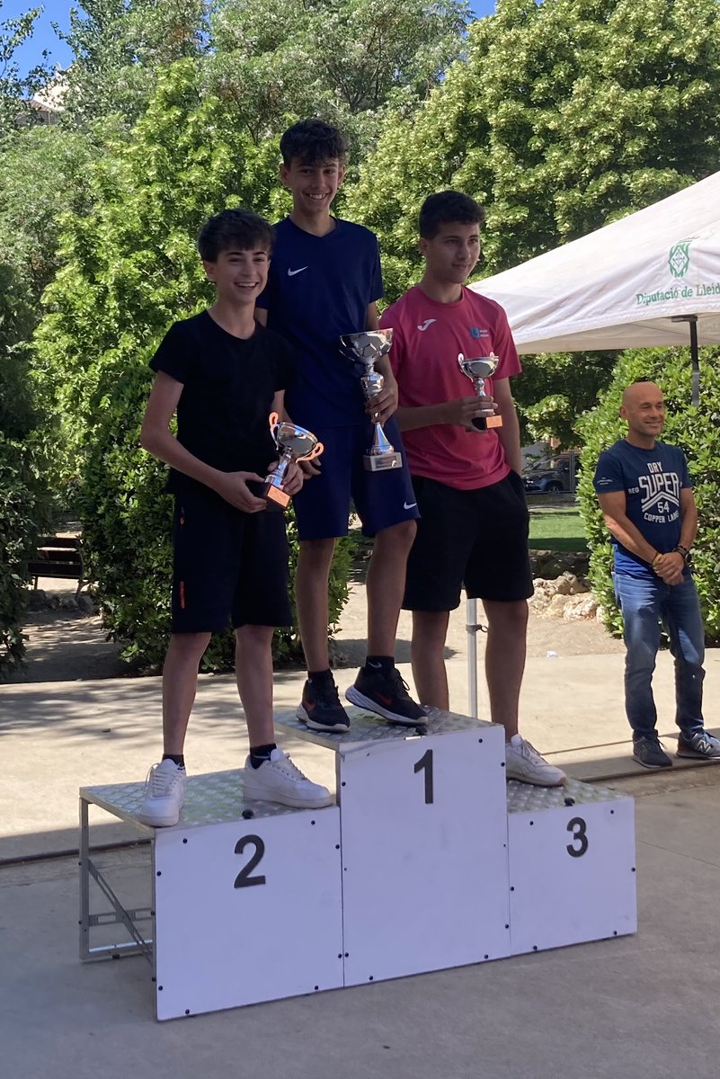 TorreVicens's tweet photo. 🏃🏻‍♀️En el Duatló del @insmariarubies pel càncer infantil han participat un total de vint alumnes de 3r ESO de l'Institut Torre Vicens.👏🏻💪🏻

👉🏻En Pol Pelaez ha guanyat el primer premi🏆 i en Ramon Espilez ha quedat en segona posició🥇.

Enhorabona a tots!👏🏻🥳 https://t.co/EboC22MiHz