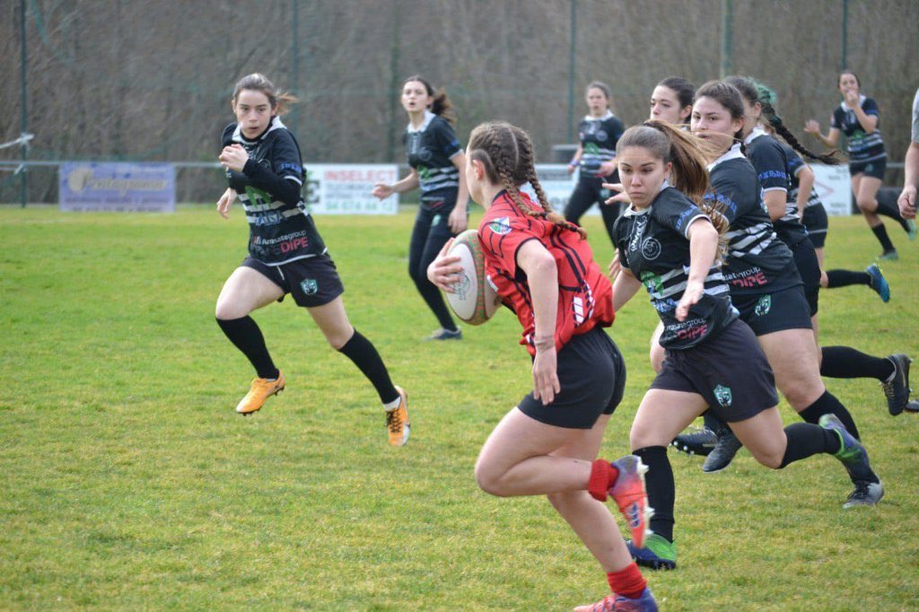 Kiroletik's tweet photo. 🏉 @txingudirugby KLUBEKO EMAKUMEEK PLAIAUNDIN JASOKO DUTE MUNGIA

Gizonezkoak @BrtMenditarrak antolatzen duen Errugbi Egunean izanen dira Rugby Seven txapelketa jokatzen

@antxetairratia 

📝https://t.co/CTpFlmcmok https://t.co/dOxrBN8nVN