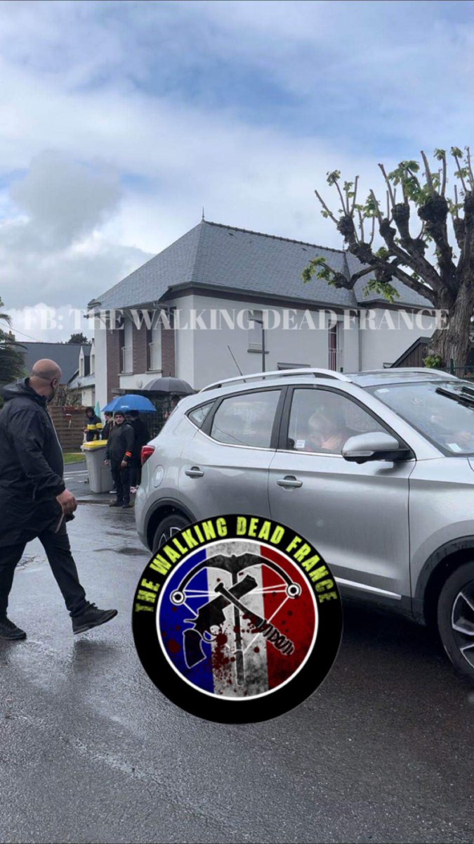 🚨 : Très probable que la femme dans la voiture soit Melissa McBride sortant du plateau hier à St Malo ! 🔔

📸 : The Walking Dead France (Facebook) 

#TheWalkingDead
#TWDSpoilers
#MelissaMcBride