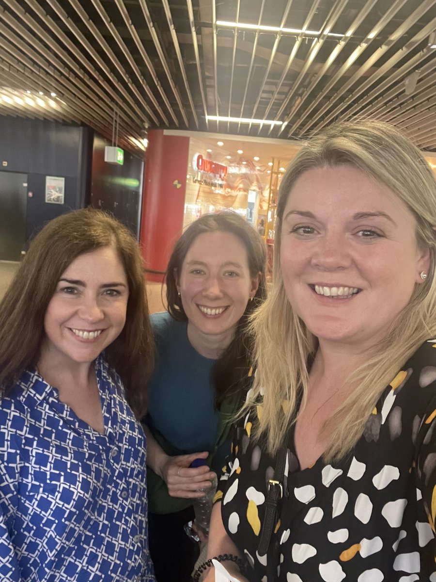 En-route to Vienna for  #ESTRO2023 <a href="/AnnemarieDevi14/">Annemarie Devine</a> <a href="/odonovmt/">Theresa O Donovan</a> <a href="/UccDeptMed/">UCCDeptMed</a> <a href="/CancerTrialCork/">Cancer Trials Cork</a> <a href="/Bayer/">Bayer AG</a> <a href="/CUH_Cork/">Cork University Hospitals</a> 🤓