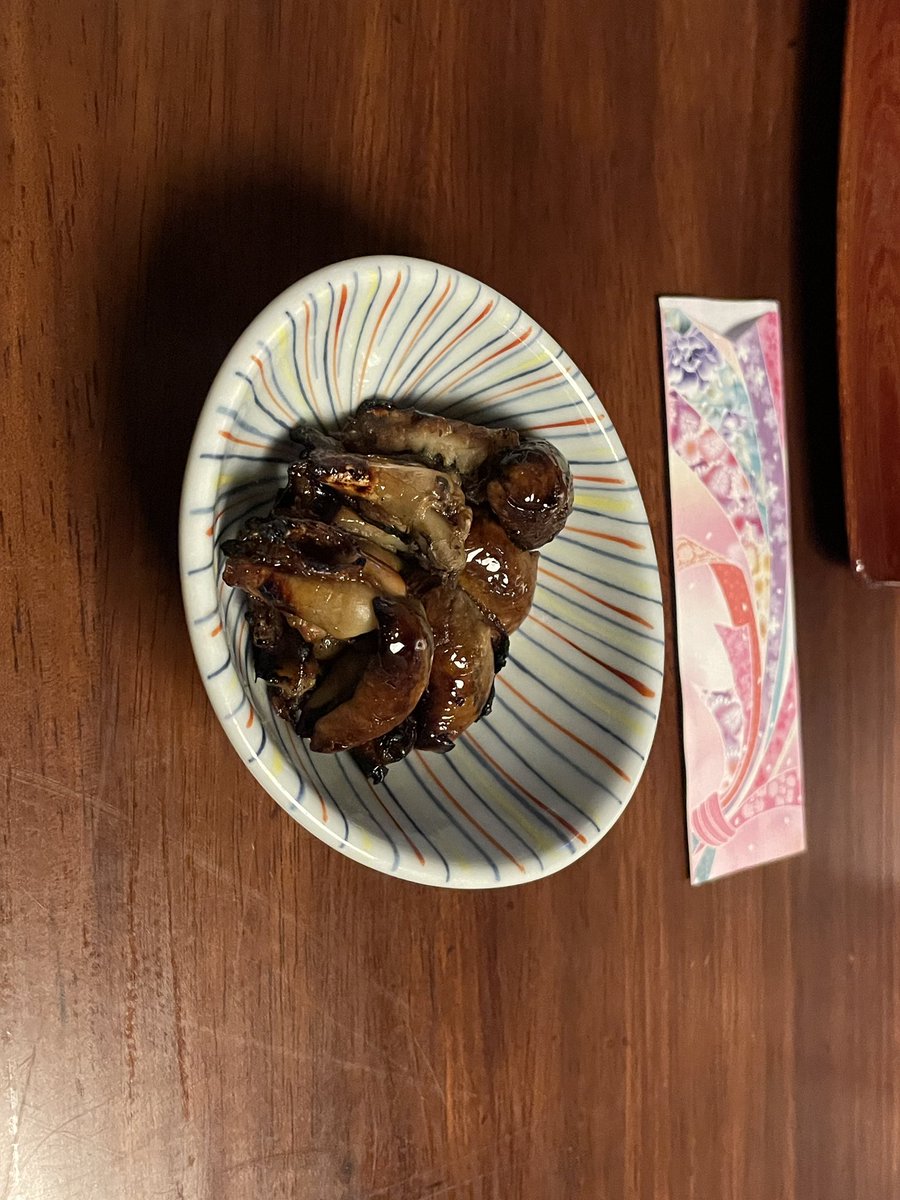Az56720998Az's tweet photo. 今日は鰻屋で呑んでます。 https://t.co/s1ijB9I8DY
