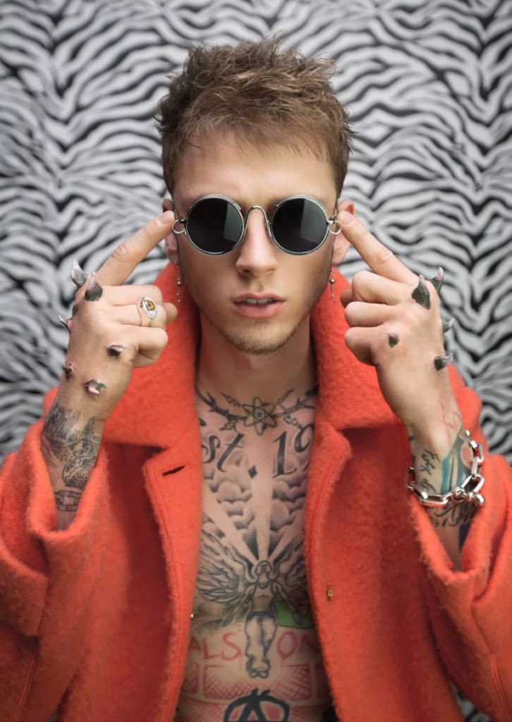 mgkellsupdates's tweet photo. ❗️Machine Gun Kelly’s "Bloom" turns 6 today. This album features the hit "Bad Things", which peaked at number 4 on the Billboard Hot 100. https://t.co/C86Y39eHCT