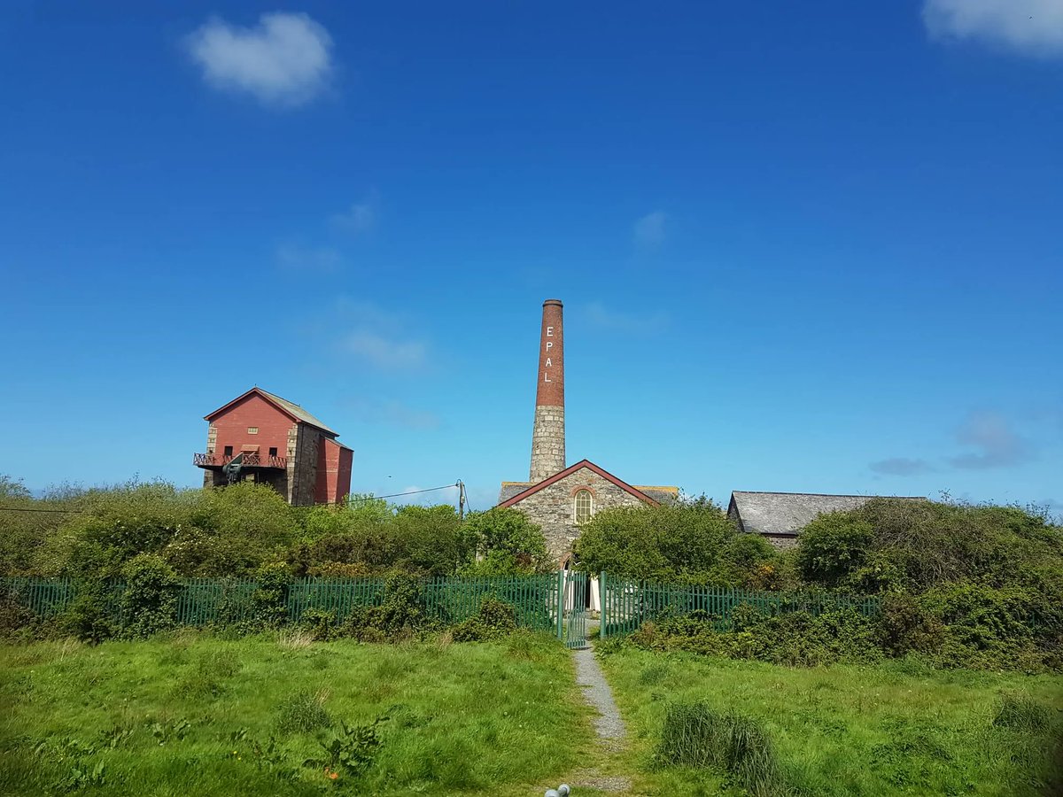 artsandculturex's tweet photo. Week 1 of our Arts Commission with @TJG_UK & @im_possibleUK included visits to @CambSchMines ,#MeadowBarnsCentre, #LuxulyanValley & finished with an R&D Bootcamp at #EastPoolMine with Artistic Director of @GoldenTreeUK Will Coleman. Phew! https://t.co/ttMXcLmWba https://t.co/Z0XPbxh7Am