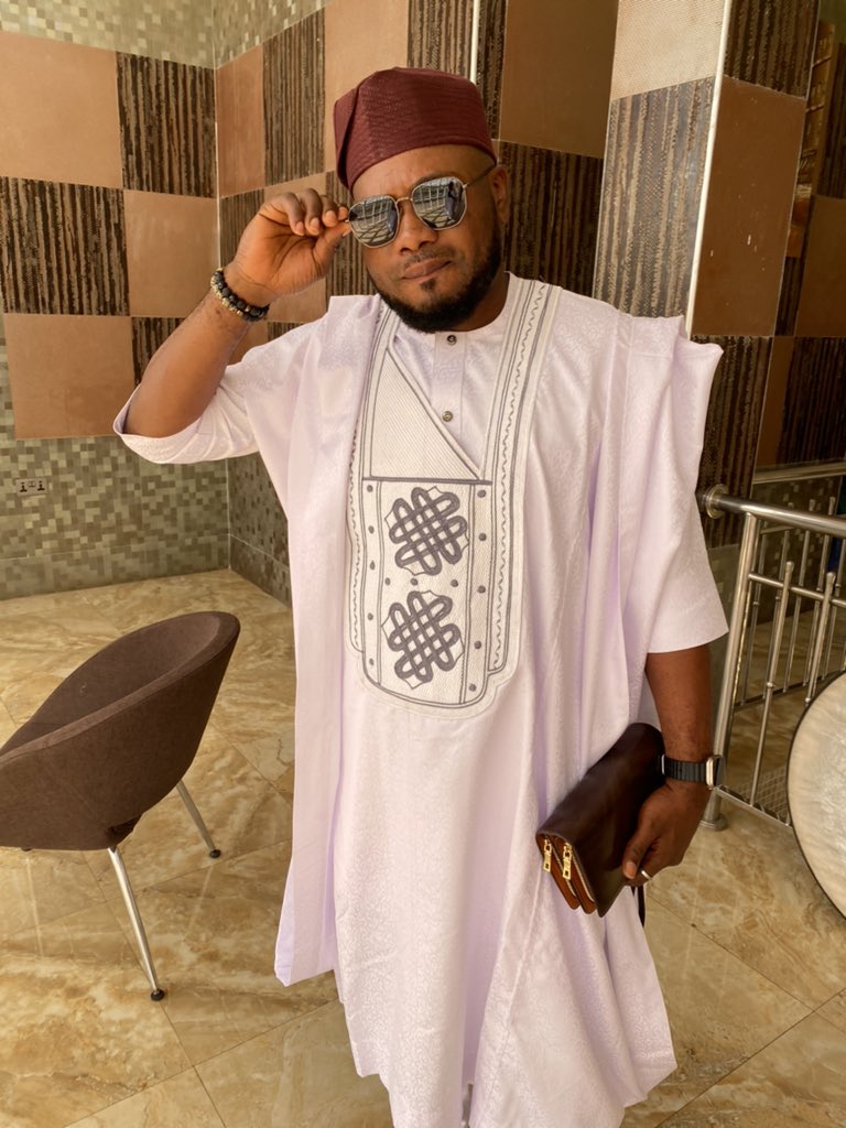 akomscopy's tweet photo. Brothers and Sisters from KOGI State. Oya ooo Drop a picture and show us where you are from in KOGI State the confluence state .
Igala
Ebira
Okun (similar to Yoruba)
Bassa,
Nupe
Gwari
Kakanda
Oworo (similar to Yoruba),
ogori magongo
I'm from Isanlu mopo, yagba east,kogi State.(okun)