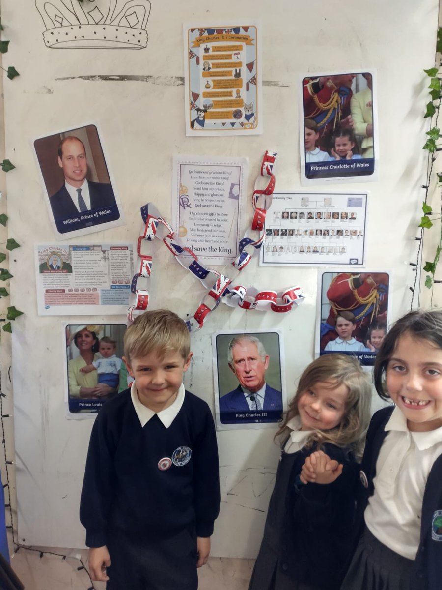 TreeHouseClub_G's tweet photo. See how we prepared for the King's coronation!

#Coronation2023 #artsandcrafts #royals #Treehouseclub #Trowbridge #Wiltshire https://t.co/RznLPJTeYS