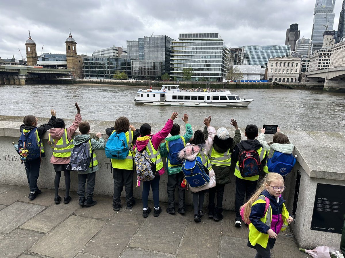 Miss Horrigan tweet media