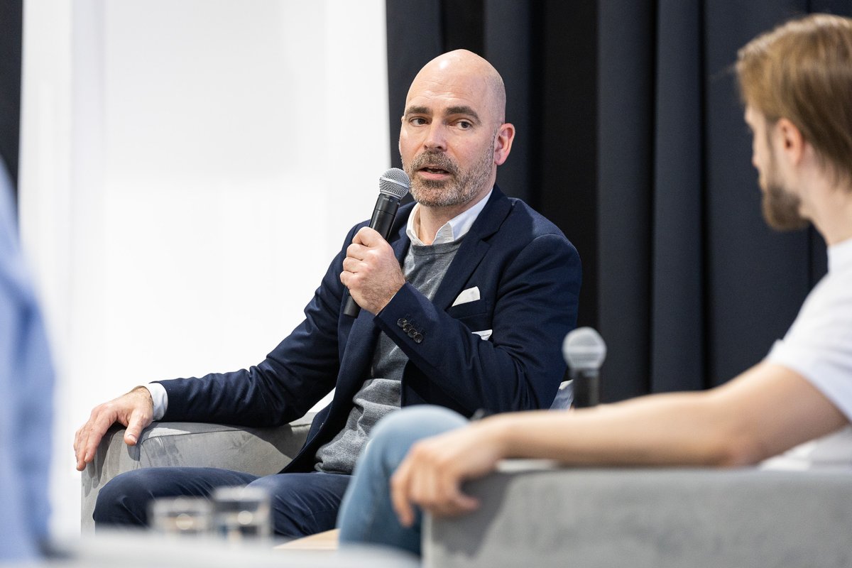 EIF_EU's tweet photo. Good day at #VCCentral with the EIF's @PatGresko and Jaime Vera: 💭 "A growing number of #VC funds in the #CEE region boost financial returns that rank top-quartile when compared to peer funds." For the EIF's activity in #Poland we're expecting an excellent year 2023 🇵🇱 https://t.co/YLGW5xCos2