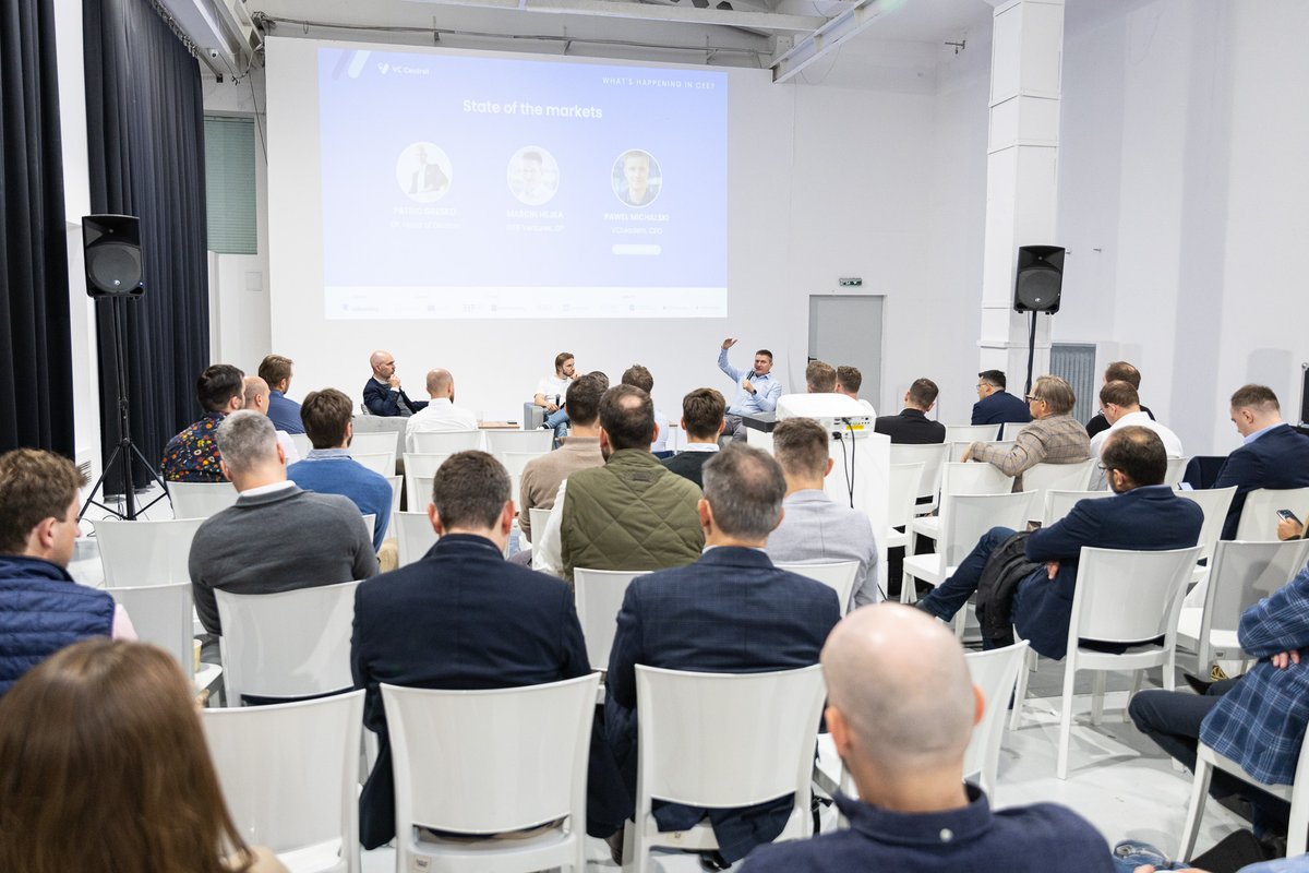 EIF_EU's tweet photo. Good day at #VCCentral with the EIF's @PatGresko and Jaime Vera: 💭 "A growing number of #VC funds in the #CEE region boost financial returns that rank top-quartile when compared to peer funds." For the EIF's activity in #Poland we're expecting an excellent year 2023 🇵🇱 https://t.co/YLGW5xCos2