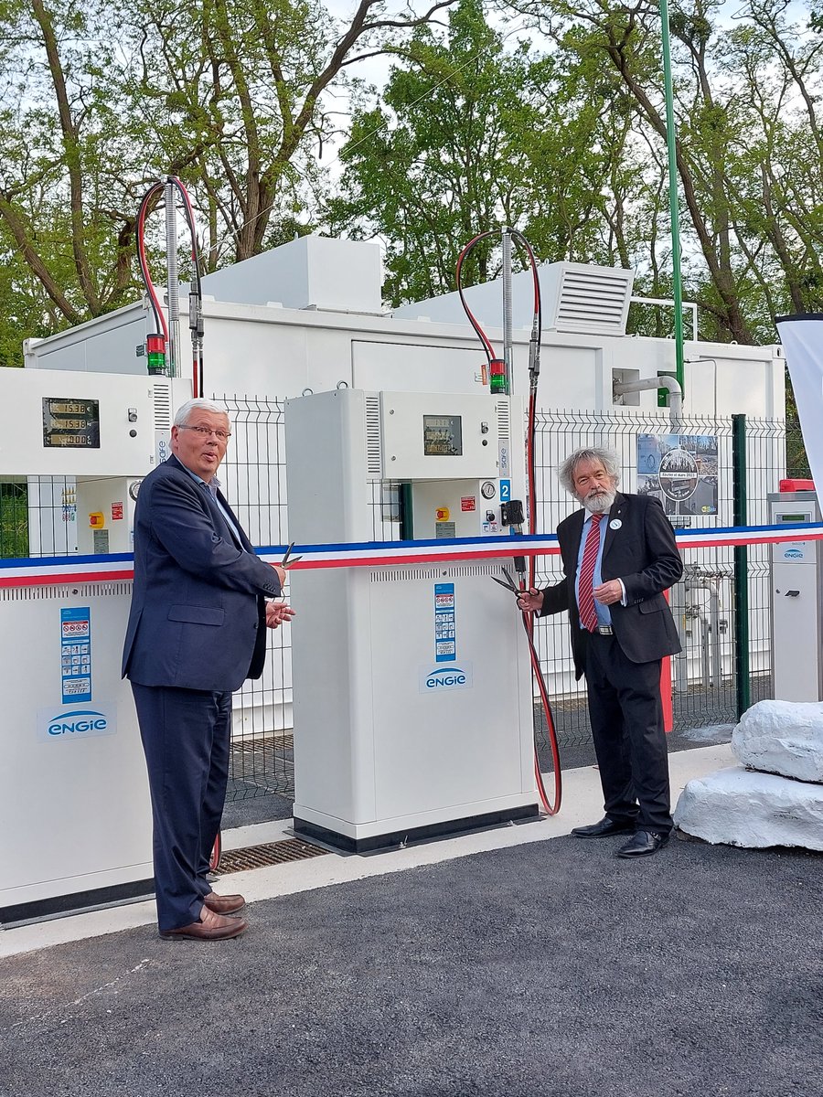 10 mai 2023: Inauguration des nouveaux équipements du syndicat avec <a href="/Groupe_Sepur/">SEPUR</a> 
1ère station GNV du Val-d'Oise
22 camions de collecte roulant au bio-GNV 
Panneaux photovoltaïques 
Ouverture de nouveaux points de collecte filières REP
Cap sur la #transitionécologique !