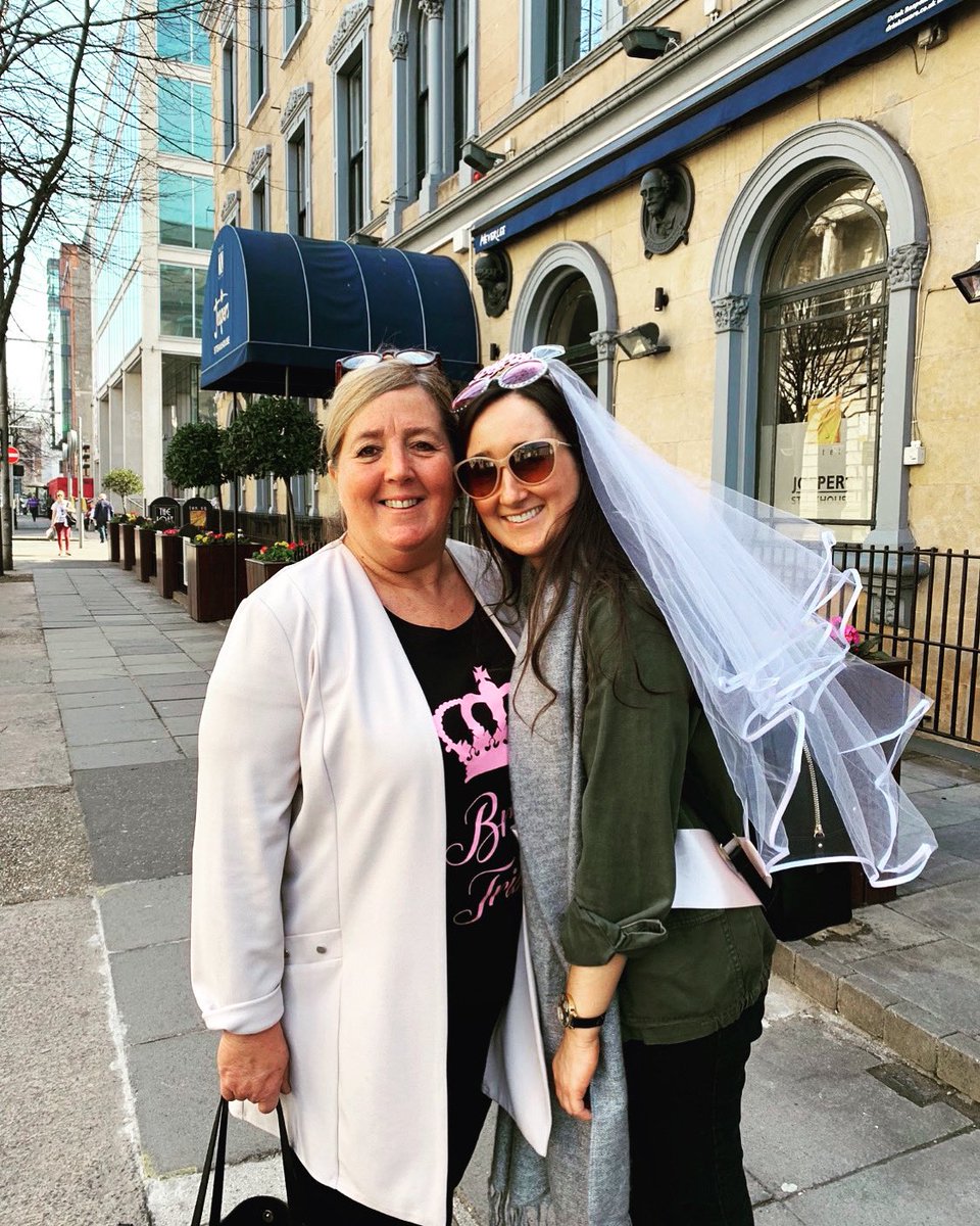 Happy #InternationalNursesDay2023 to my incredible mum 💫 so proud of you 🤩 wanna be just like you when I grow up 💕