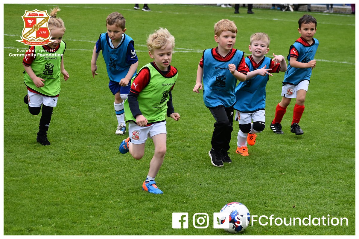 STFCfoundation's tweet photo. For the last game of the season, we made sure our half-time entertainment was a good one! The U5s and U6s of our Saturday Morning Deanery session took to the field to show off their skills!

Well done to all of our participants, we hope you had an amazing experience!

Full Gallery 📸👉 https://t.co/pTZB3nV16F

🔴⚪️⚽️ #ProudToBeSwindon #WherePeopleMatter