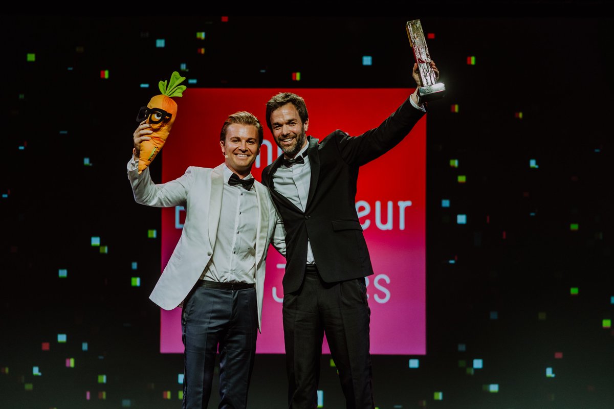 Acker.co (@ackercommunity) on Twitter photo Wir haben gewonnen und können es immer noch nicht fassen!
Unser Gründer <a href="/Schmitz_Acker/">Christoph Schmitz</a> wurde gestern Abend bei den German Startup Awards 2023 als Impact Entrepreneur des Jahres ausgezeichnet!
2030 – jedes Kind! Wir haben gewonnen und können es immer noch nicht fassen!
Unser Gründer <a href="/Schmitz_Acker/">Christoph Schmitz</a> wurde gestern Abend bei den German Startup Awards 2023 als Impact Entrepreneur des Jahres ausgezeichnet!
2030 – jedes Kind!