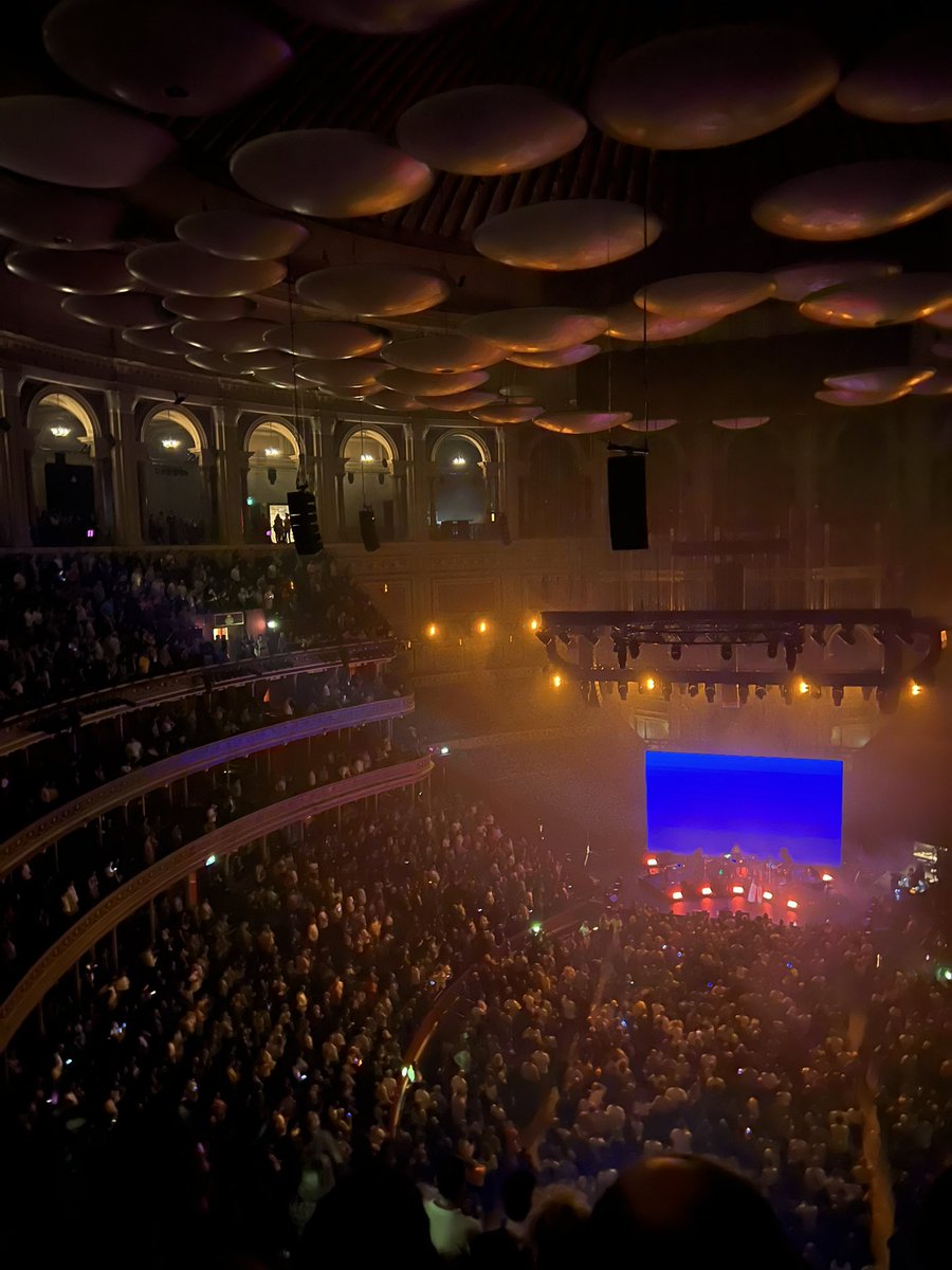 MsTittifanfan's tweet image. Dream Roisin 
#roisinmurphy #overpowered #royalalberthall #london