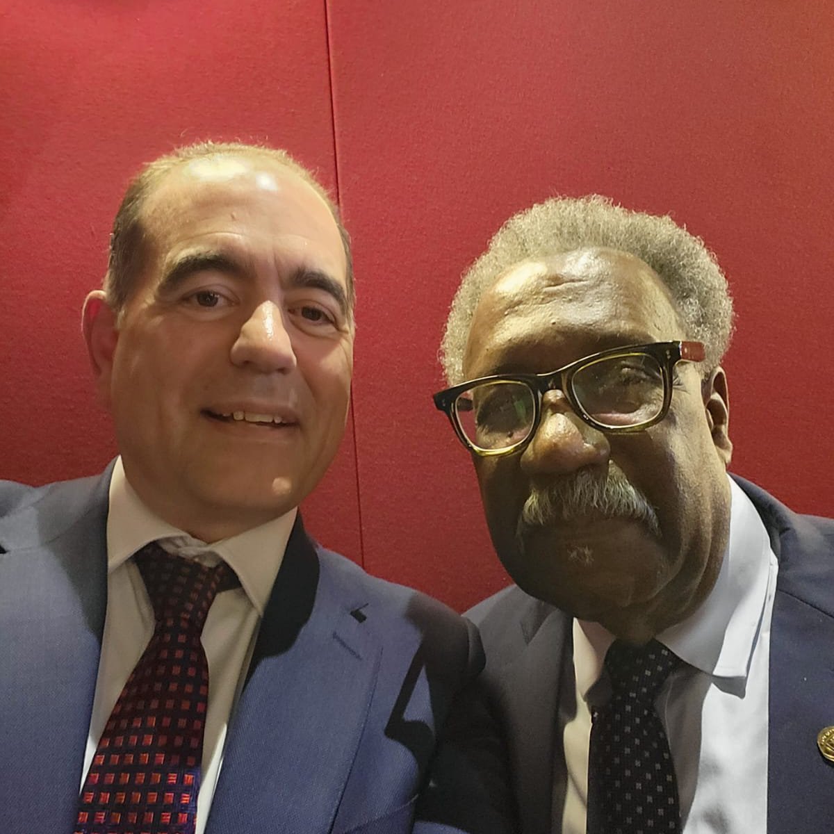 RonelLehmann's tweet photo. Attended a screening of #FireInBabylon and met the legendary Sir Clive Lloyd OBE AO and the talented @elliegoulding! The rise of the #WestIndiesCricket team in the 1970s is truly inspiring. Thank you @ZacGoldsmith for this event and preserving cricket history! #FireInBabylon https://t.co/zrGkTfe173