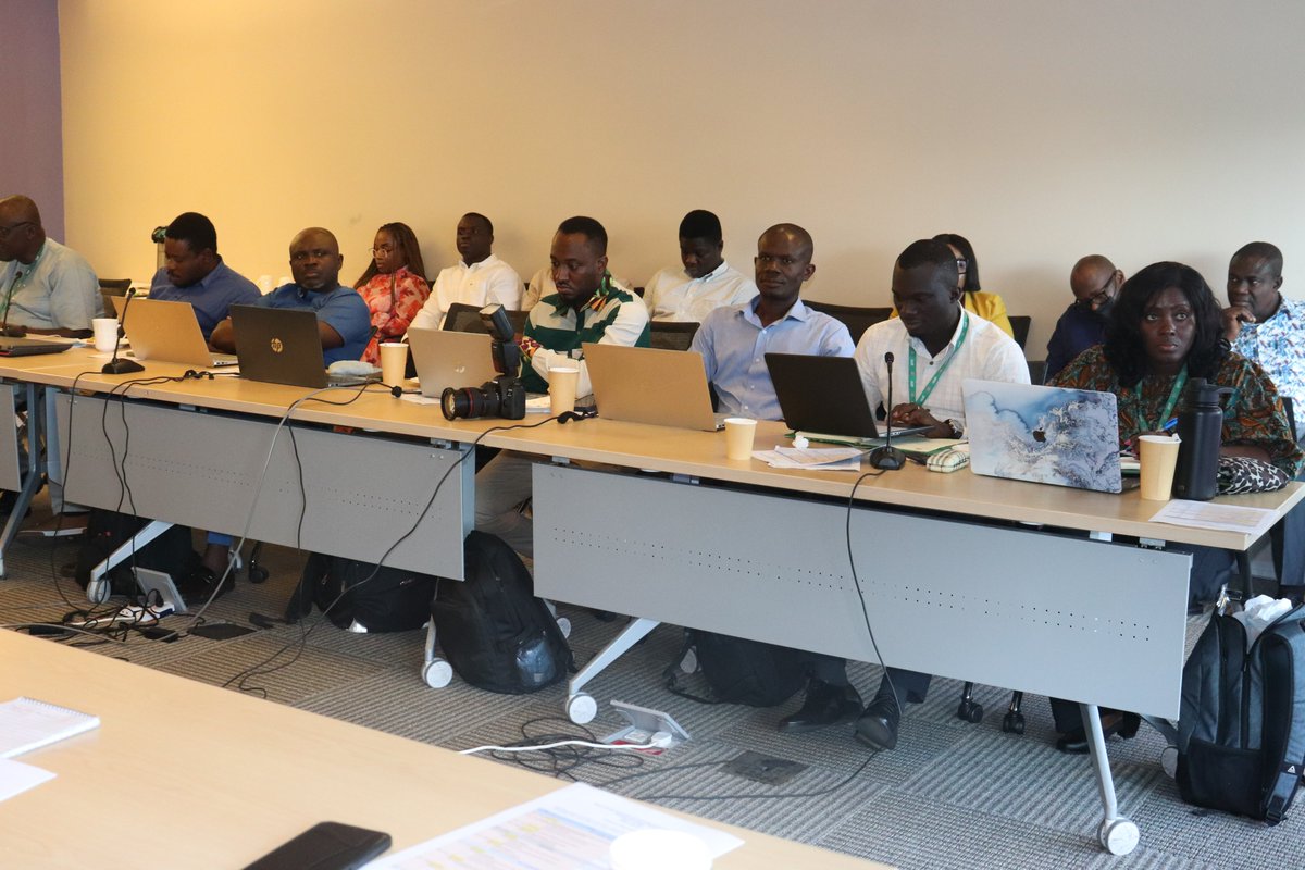 glrssmp's tweet photo. On Tuesday, 9th May, the Mission’s focus was set on Monitoring and Evaluation, Watershed Sub-basin Plan, Procurement and Financial Management sessions. There was a major discussion on Galamsey in cocoa farms to wholly identify the challenges and identify meaningful solutions. https://t.co/rtLQOEuvIl