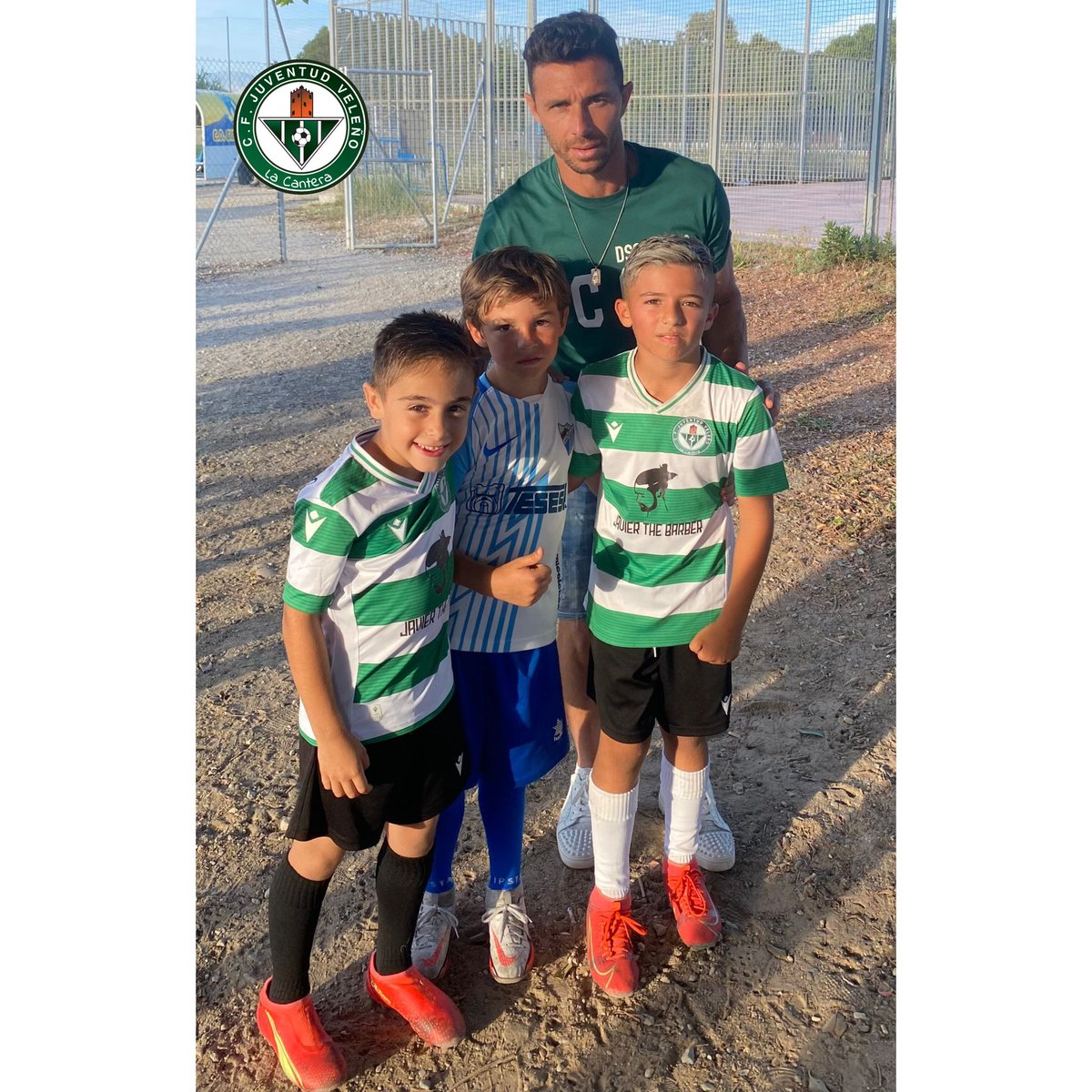 cfjuventudv's tweet photo. 📸 ¡INSTANTÁNEA! 💚🤍💚

"Si emociona pensarlo, imagínate hacerlo"
#somoslaCantera
#CanteraVeleña 
#ilusionverdiblanca 
#juventudveleño https://t.co/FRj23eGRnT