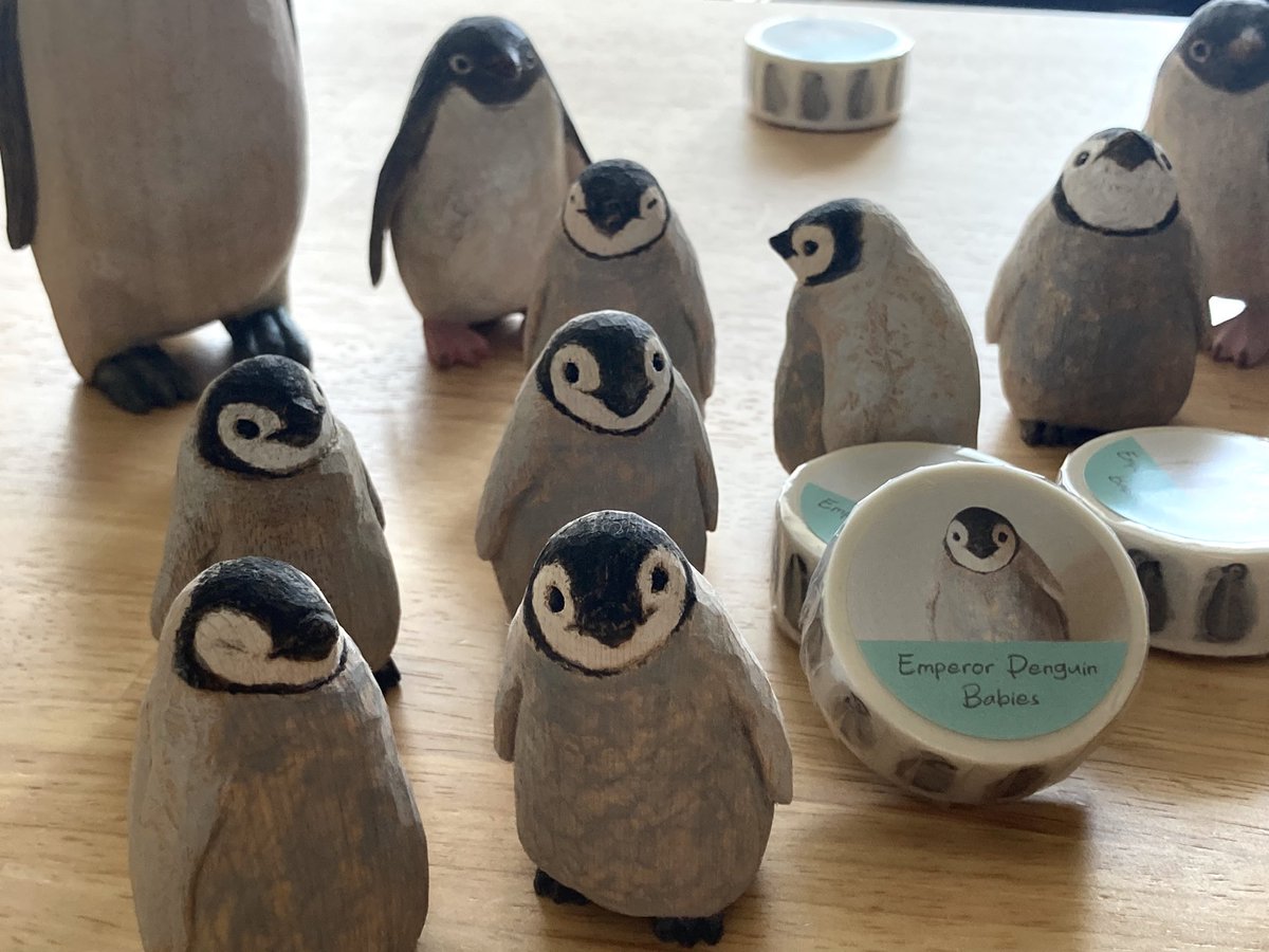 【展示のお知らせ】

木彫りペンギン 南極大陸特集

過去作品の展示と、販売用の新作を並べます。
マスキングテープを作りました。こちらも販売します。

●5/21(日) 11:00～17:00
●西荻窪 ことビル1Fにて @kotobldg 

よかったら見に来てくださいね😊🐧