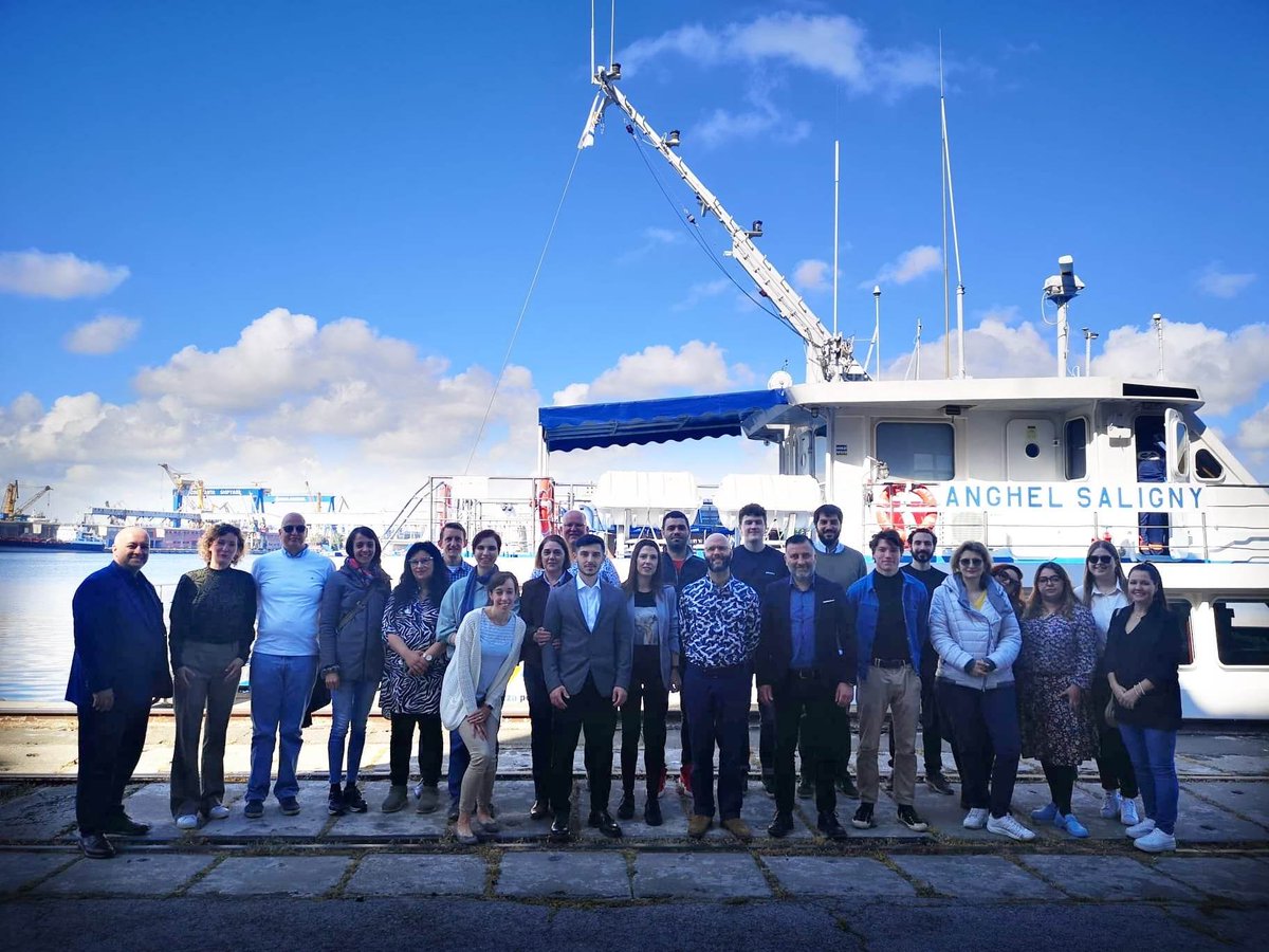 În perioada 09-11 mai 2023, Administrația Porturilor Maritime a găzduit pentru prima dată la Constanța întâlnirea Comitetului de conducere al proiectului PIONEERS:  
portofconstantza.com/pn/ro/stire/5/…
<a href="/PIONEERS_EU/">PIONEERS Ports</a>
#PIONEERSontheroad #H2020 #GreenDeal #greenports #Sustainability #innovation