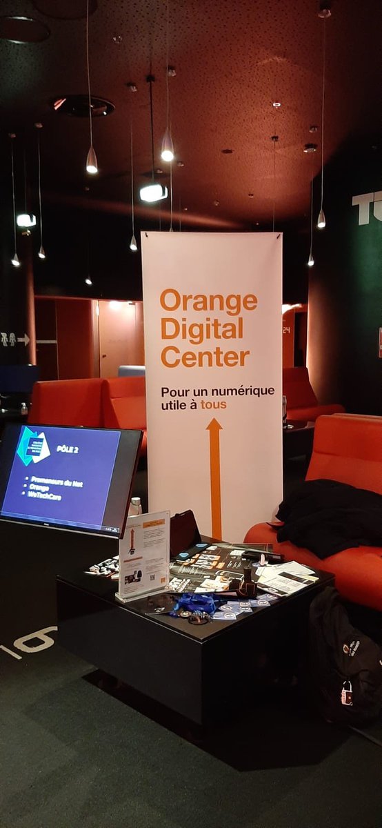 Michel_S_A's tweet photo. PrĂ©vention des risques : Adolescence et parent alitĂ© comprendre,prĂ©venir les violences. Hier @forumdesimages OrganisĂ© par la Marie de #Paris Moments dâĂ©changes avec des associations et partenaires comme #Orangeidf #OrangeDigitalCenter
Le numérique au service de la pédagogie. https://t.co/zpf8uoONSn