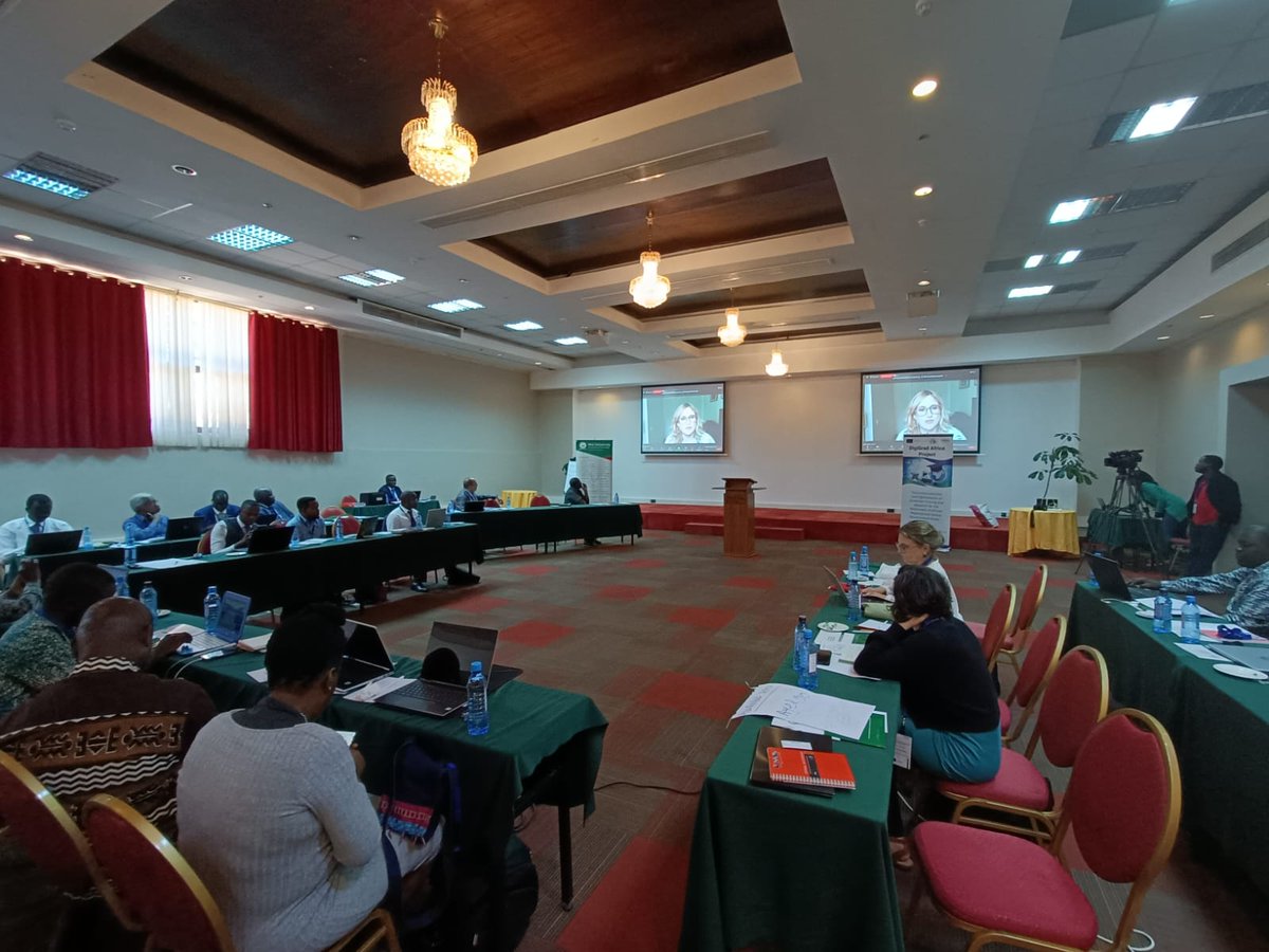 fortuny's tweet photo. Last day the #KOM of our #DigiGrad #Africa project, setting the bases for the #internationalization and #digitalization of young researchers in Kenya, Ghana, South Sudan and Burundi https://t.co/C6G1ZETA4M