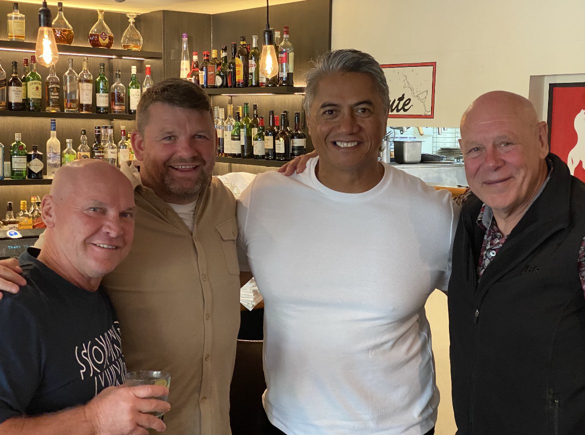 vicky_hall7's tweet image. Warrington Reunion In Melbourne 💙💛🇦🇺