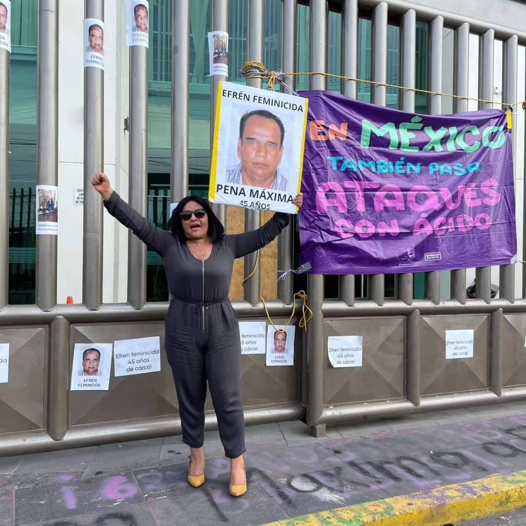 Después de 9 largos años hoy le arrancamos un pedazo de justicia al Estado Mexicano. 46 años 8 meses de prisión para Efrén García Ramirez y para quien se atreva a atacar con ácido o con cualquier otra sustancia química a una mujer.

Este no sólo es un logro mío +,